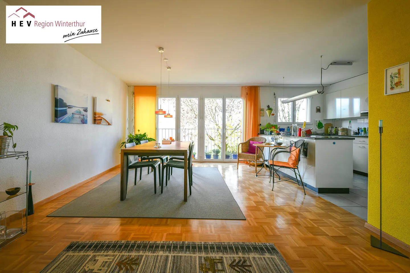 Comfort and Space - Photo 4 of 13