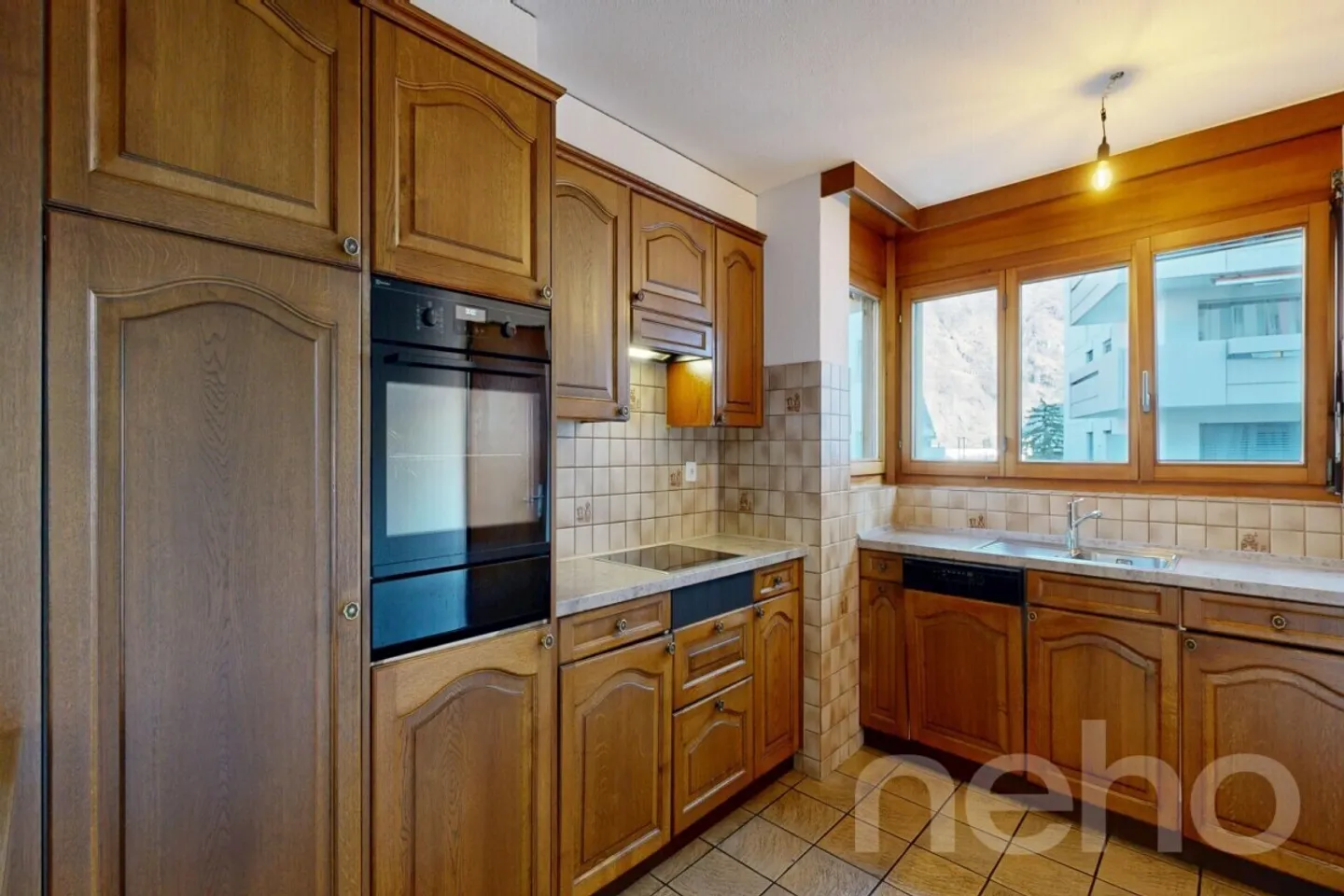 Appartement duplex spacieux de 5 pièces avec vue sur la montagne à Viège - Photo 8 sur 12
