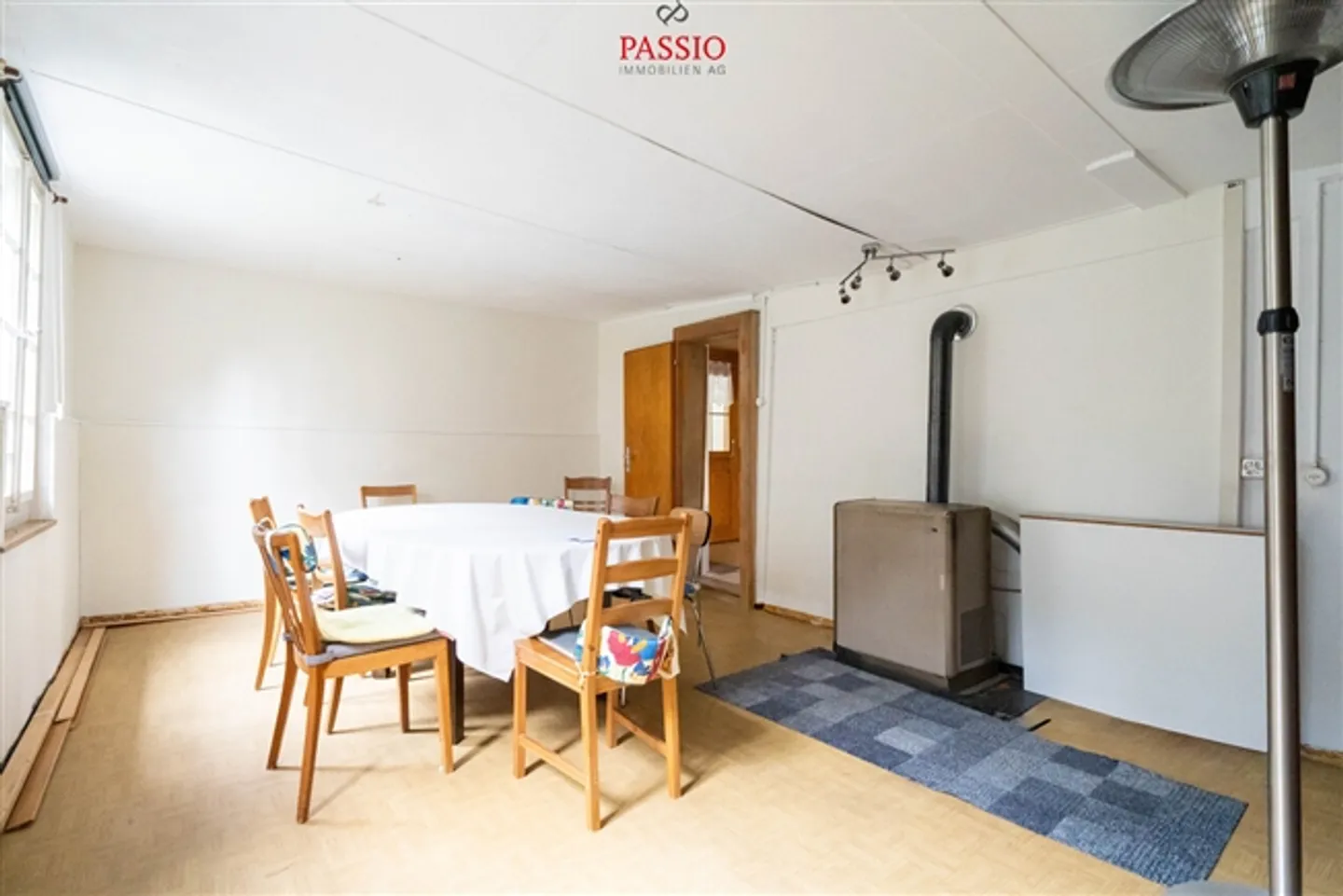 «Historische Liegenschaft mit Ausbaupotential für mind. 4 Wohnungen!» - Foto 10 von 20