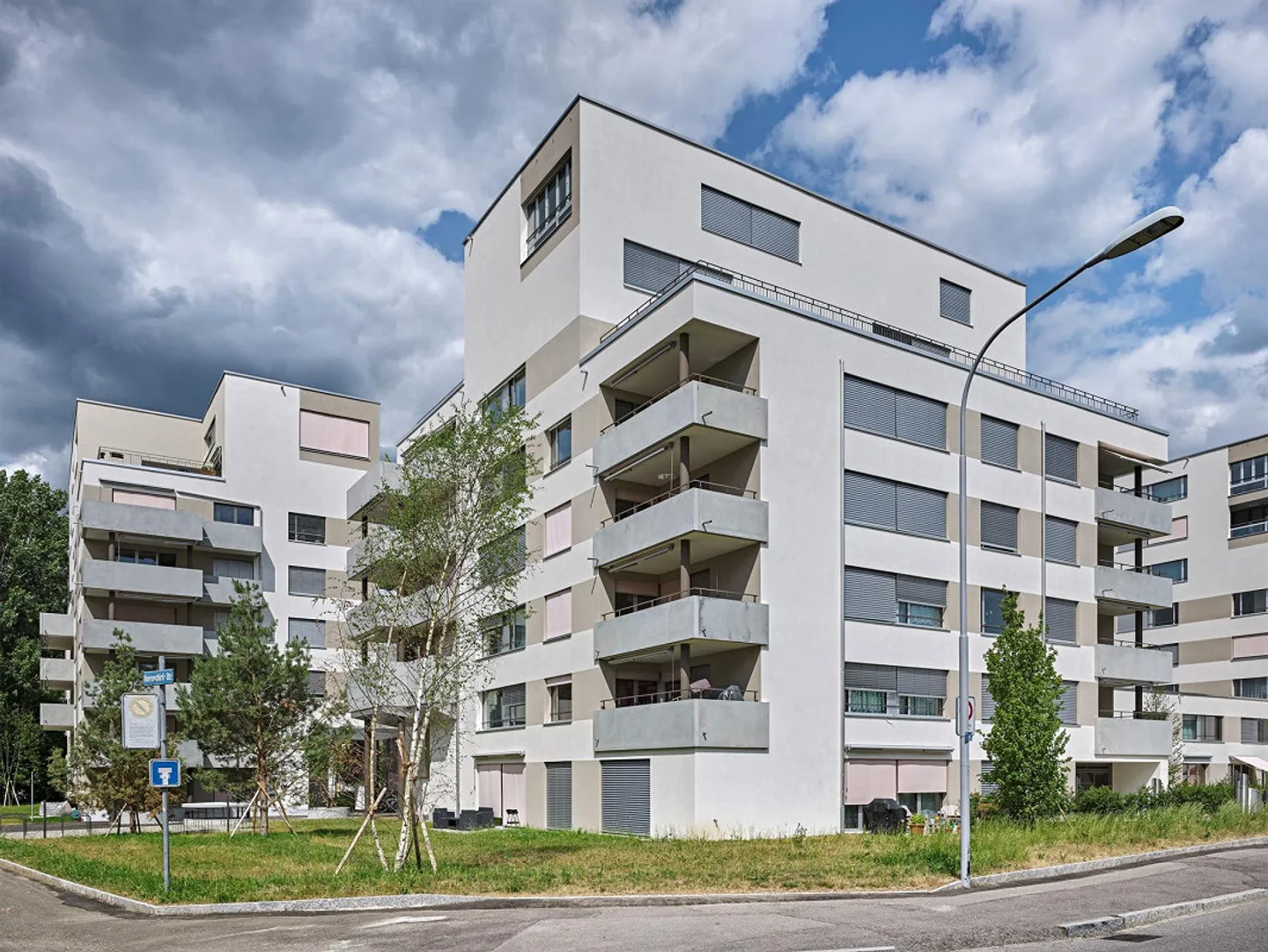 Votre nouveau chez-vous, un logement moderne et central avec terrasse sur le toit - Photo 2 sur 6
