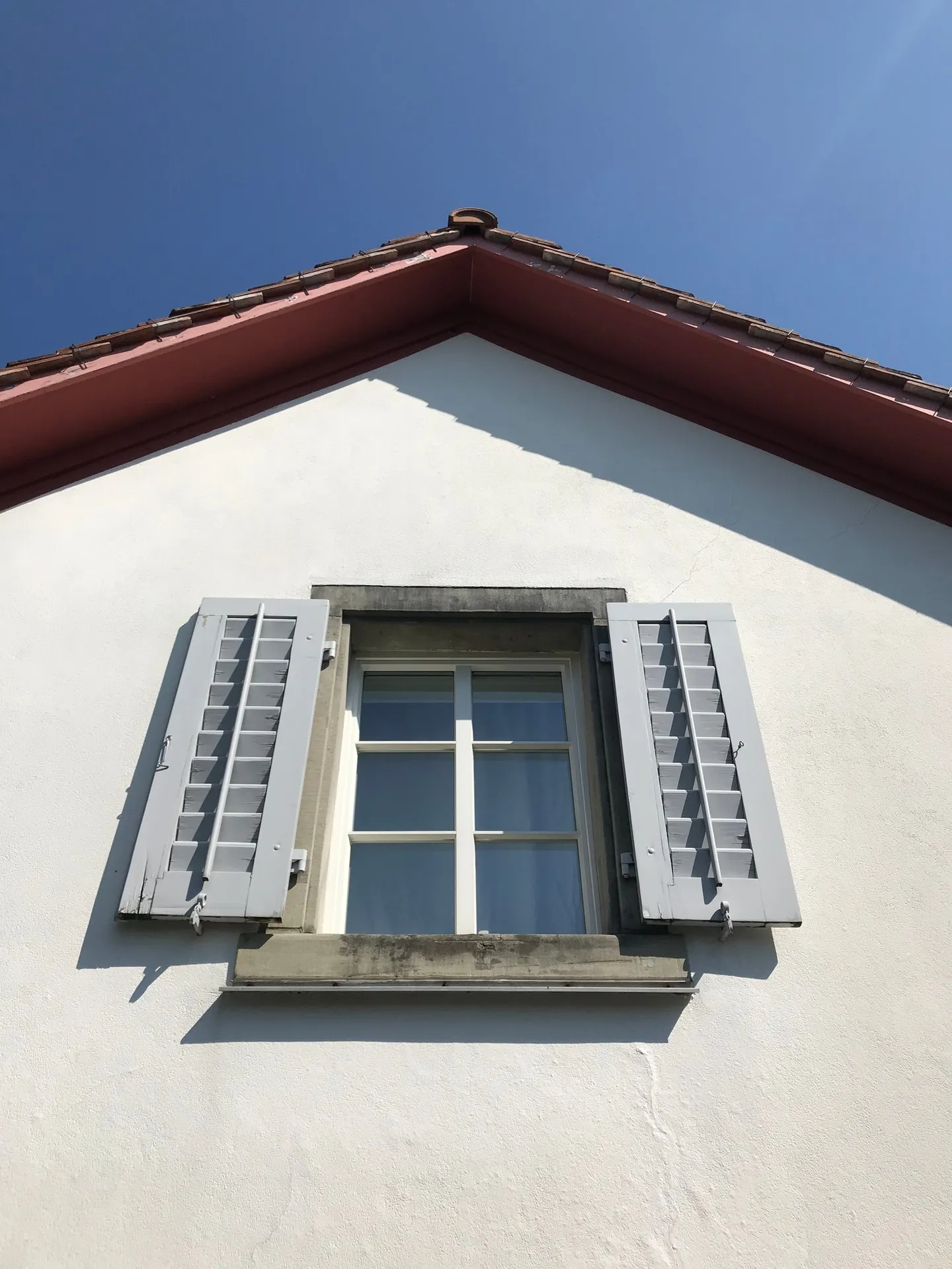 APPARTEMENT LOFT UNIQUE ET MODERNE SUR DEUX ÉTAGES, 70M2 DE SURFACE HABITABLE, COTTAGE ROMANTIQUE ET INDÉPENDANT - Photo 8 sur 10