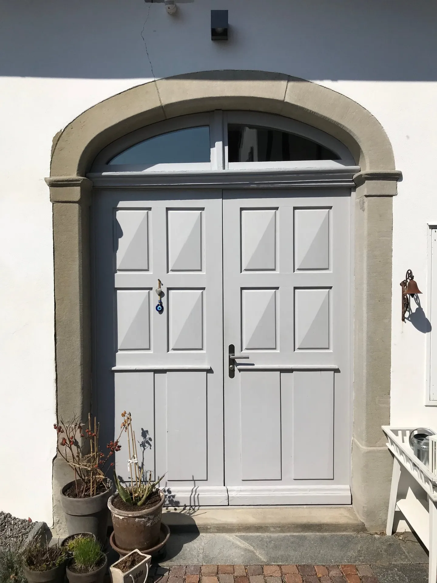 APPARTEMENT LOFT UNIQUE ET MODERNE SUR DEUX ÉTAGES, 70M2 DE SURFACE HABITABLE, COTTAGE ROMANTIQUE ET INDÉPENDANT - Photo 9 sur 10