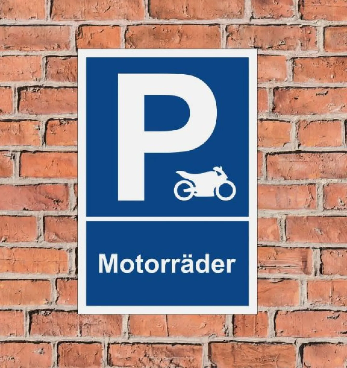 Places de stationnement pour motos dans un garage - Photo 1 sur 3