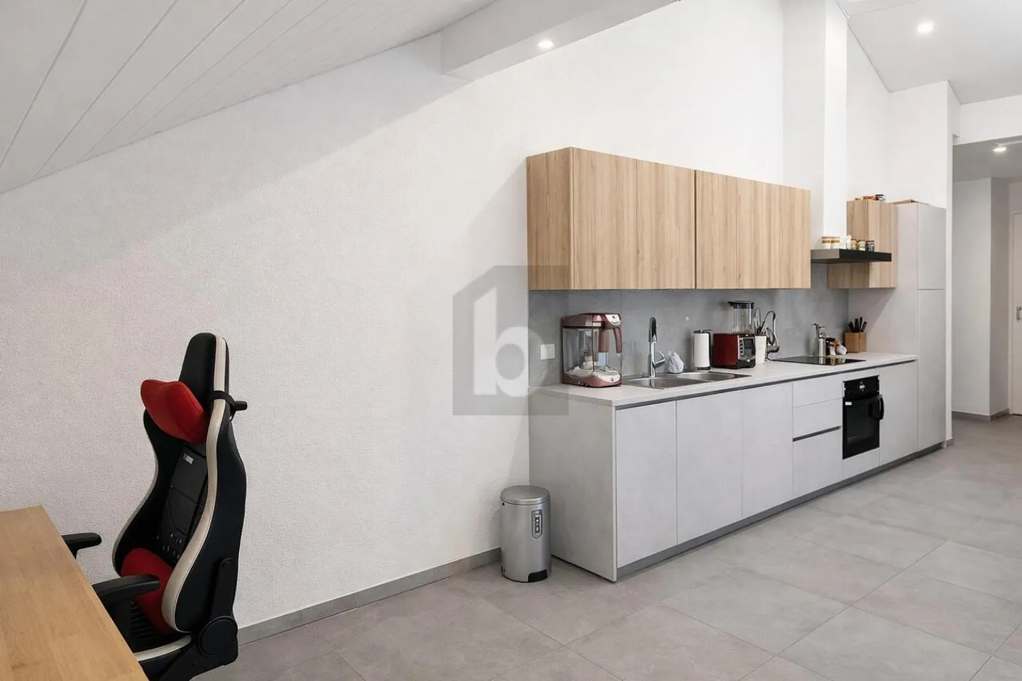 SOLEGGIATO, MODERNO & ACCOGLIENTE - Foto 2 di 6