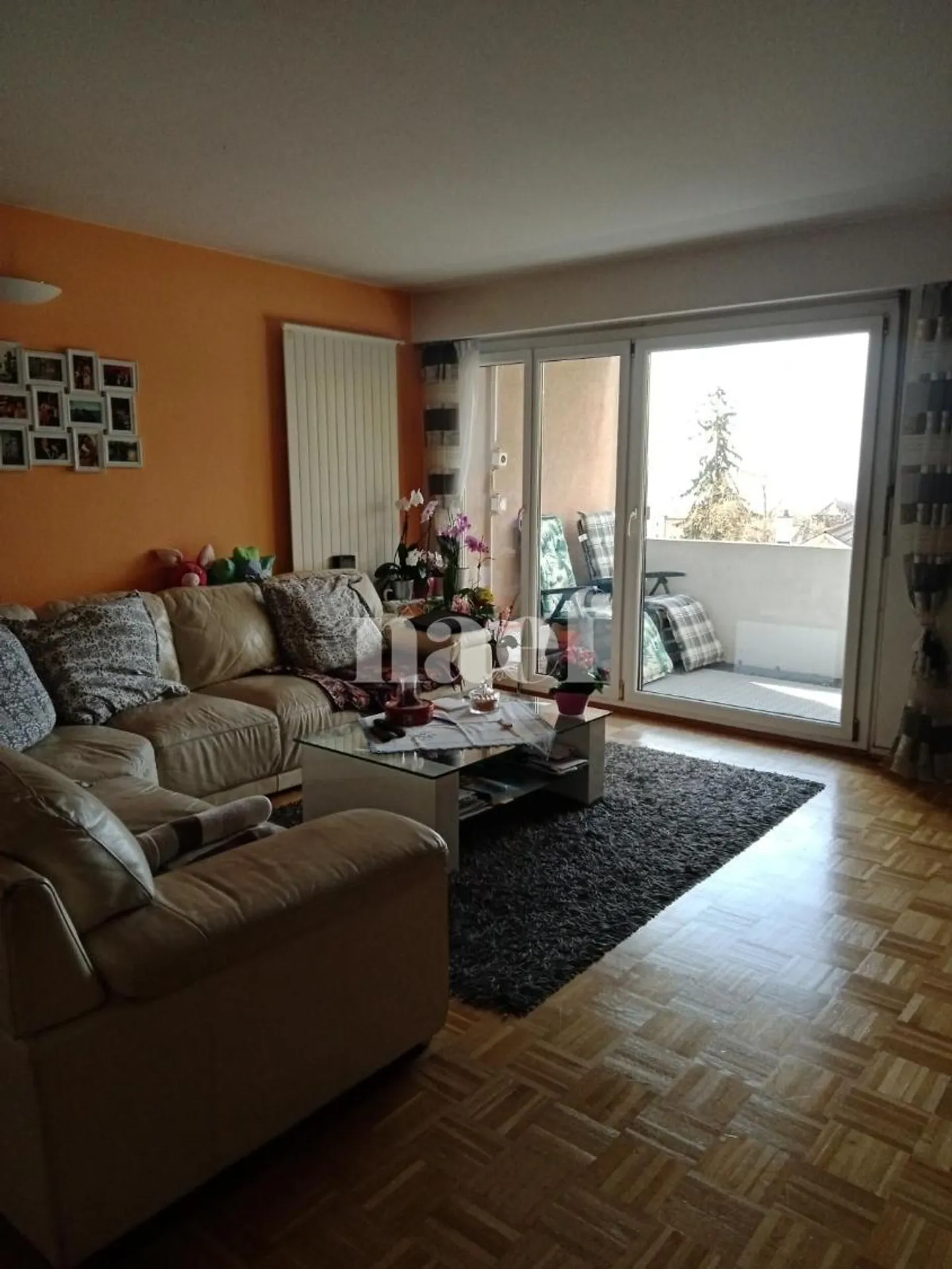 Geräumige Wohnung mit Balkon - Foto 2 von 9