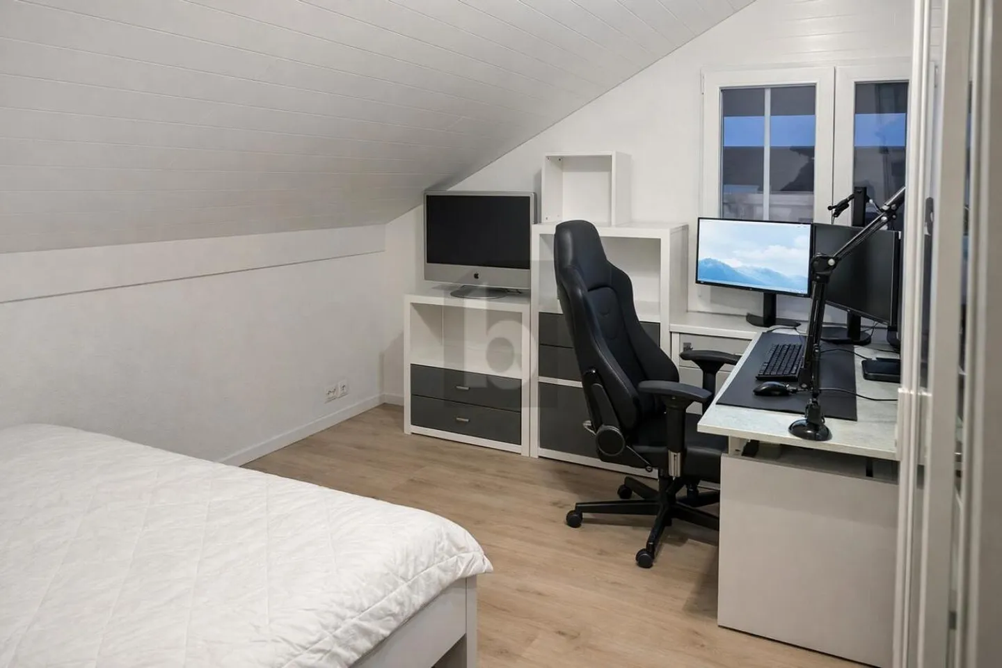 SOLEGGIATO, MODERNO & ACCOGLIENTE - Foto 3 di 6