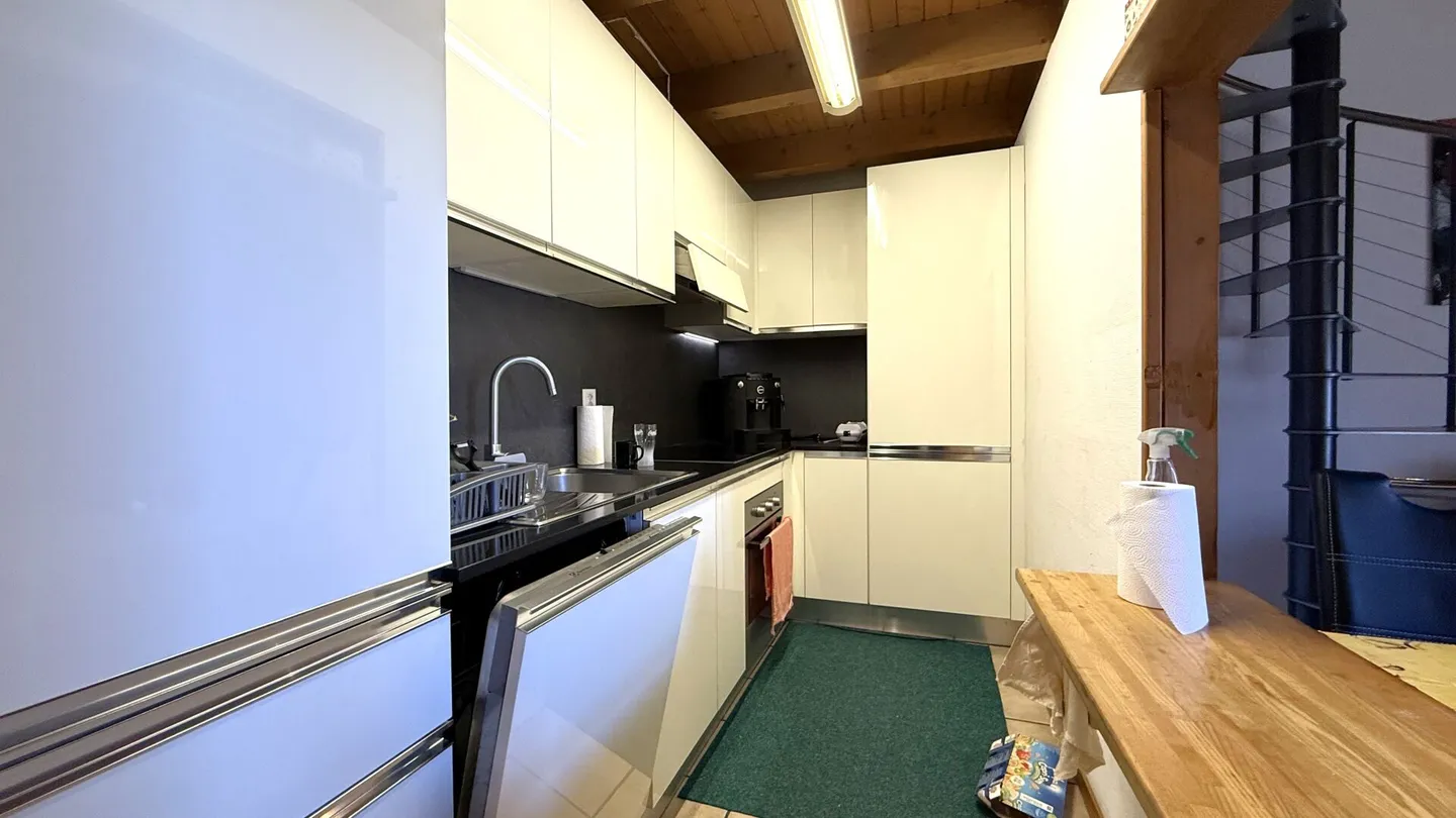 Maisonette con galleria e stufa svedese - Foto 6 di 8