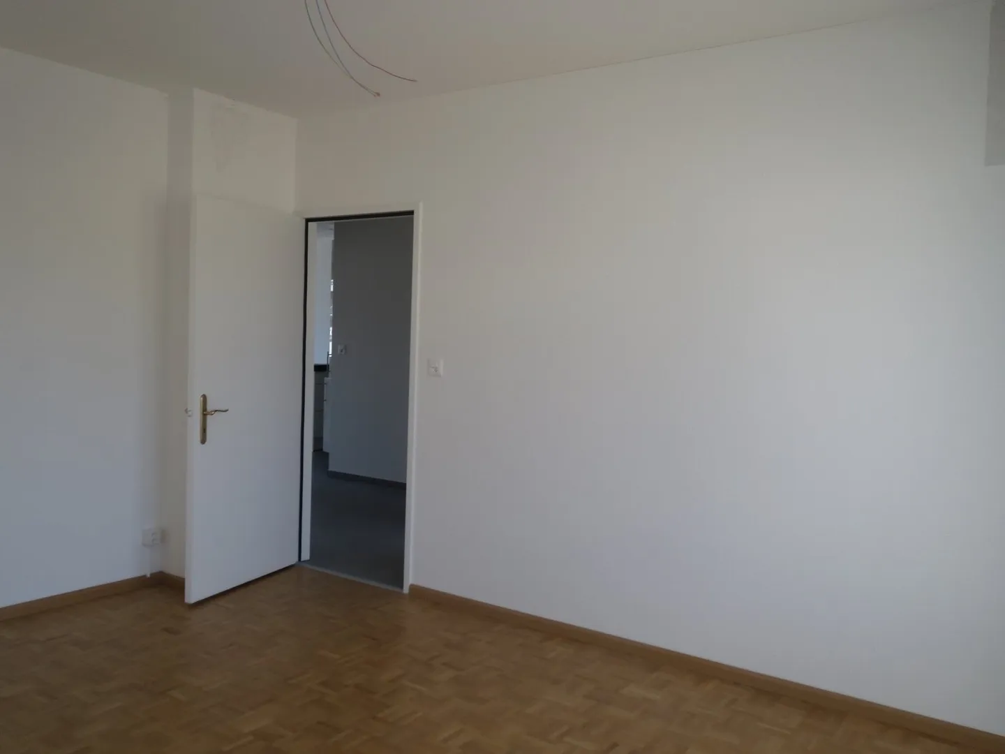 Bellissimo appartamento di 3,5 locali con vista e balcone - Foto 4 di 11