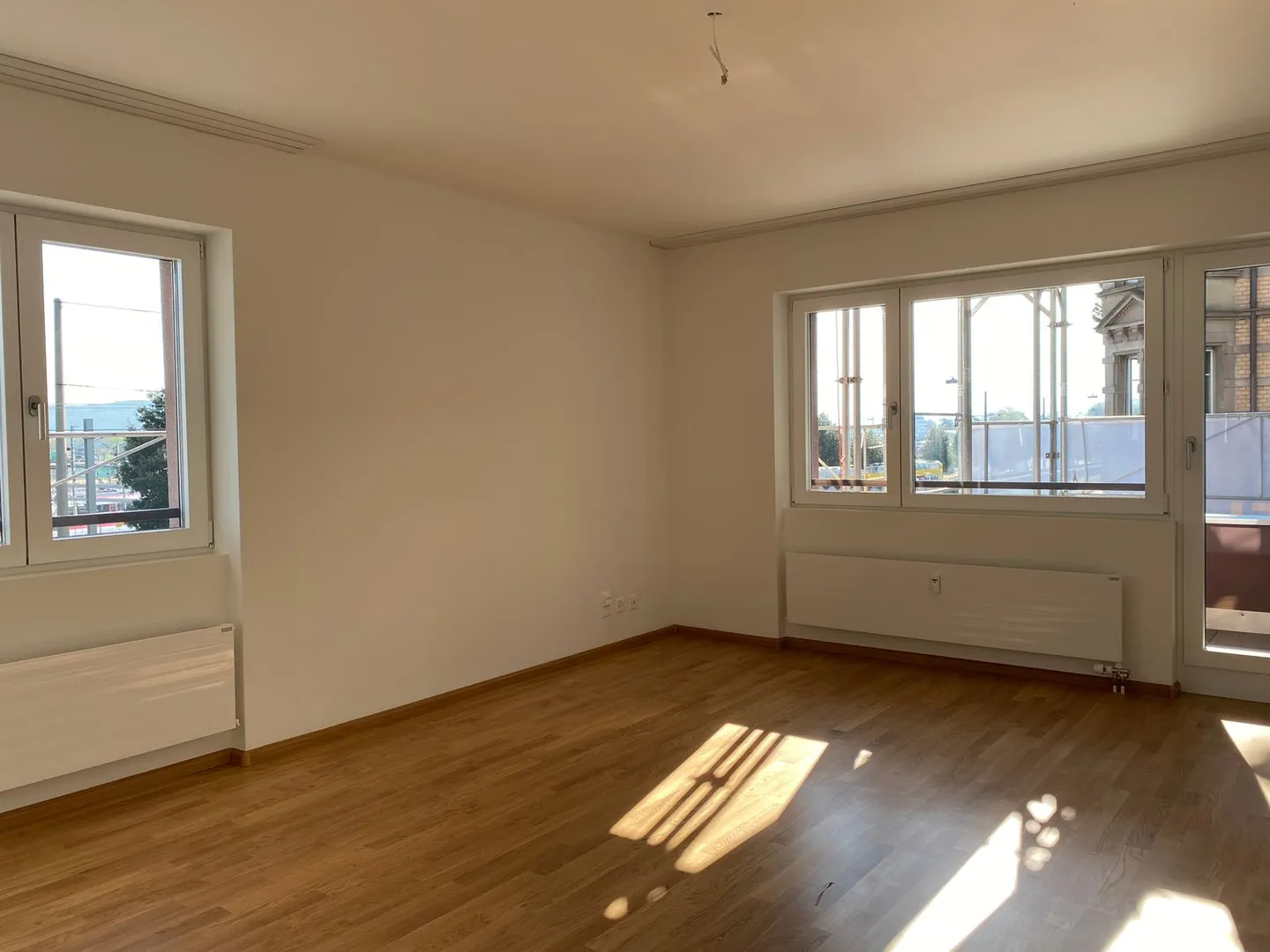 Bellissimo appartamento di 3,5 locali con vista e balcone - Foto 8 di 11