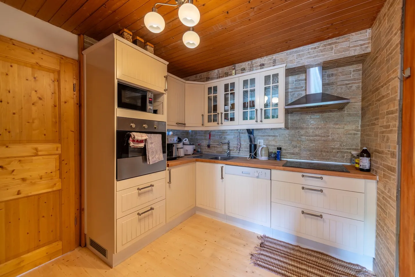 4.5-Room Apartment in the Heart of Huttwil - Photo 3 of 10