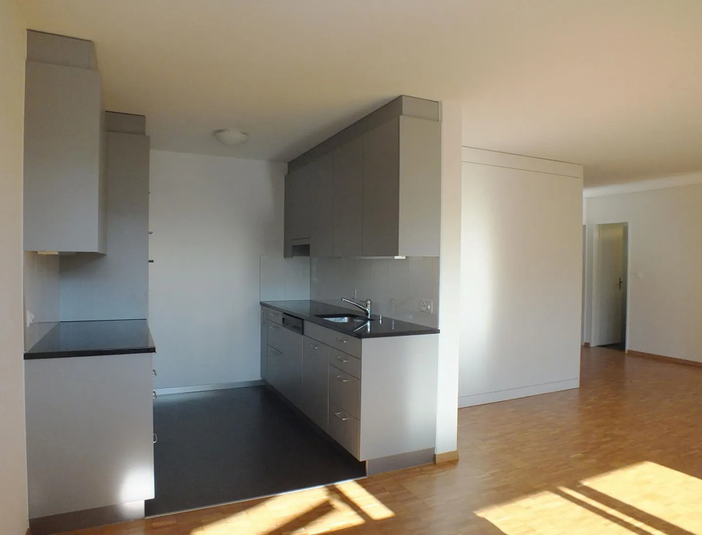 Appartement à louer - Photo 3 sur 7