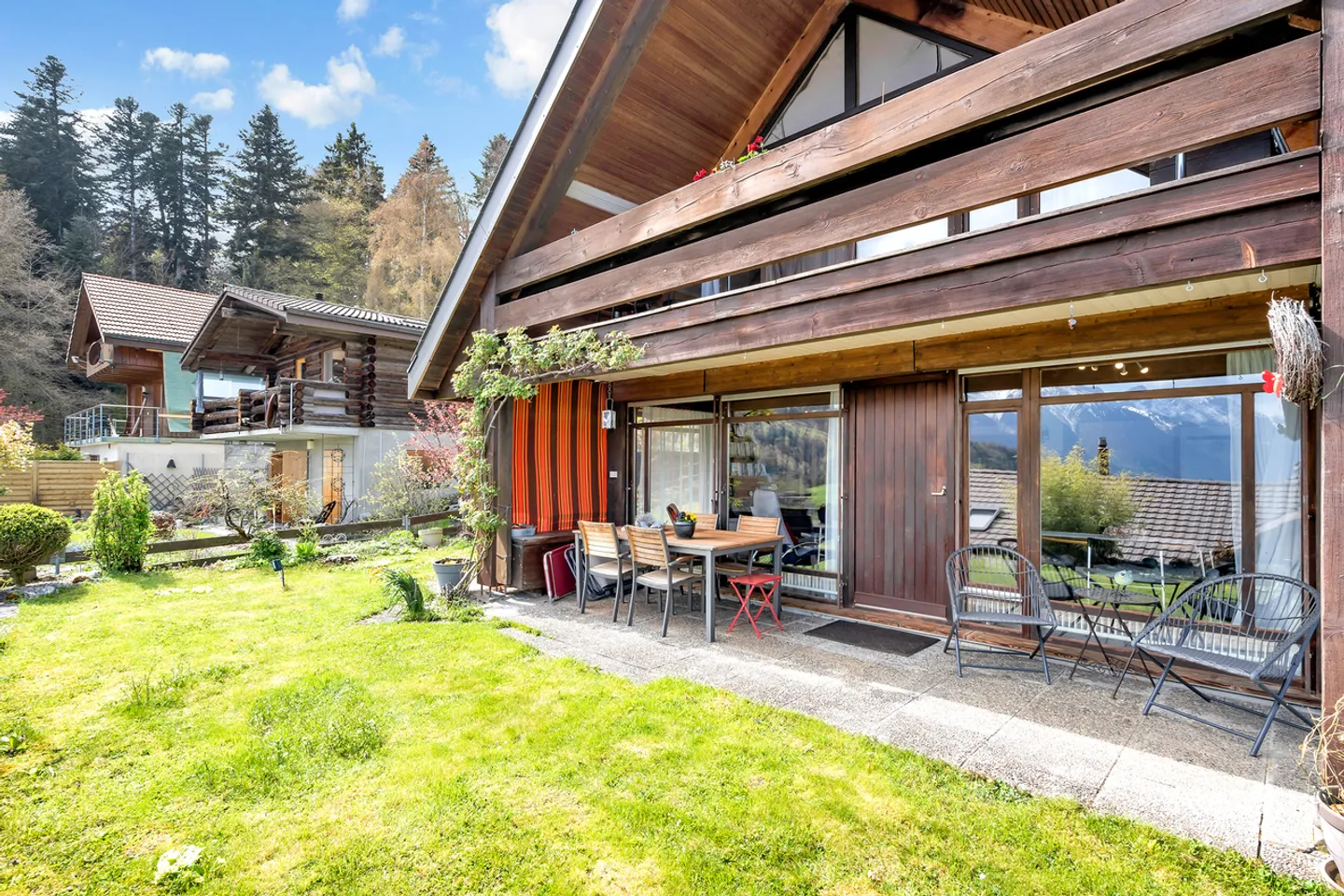 Residential or holiday home with fantastic views - Photo 3 of 12