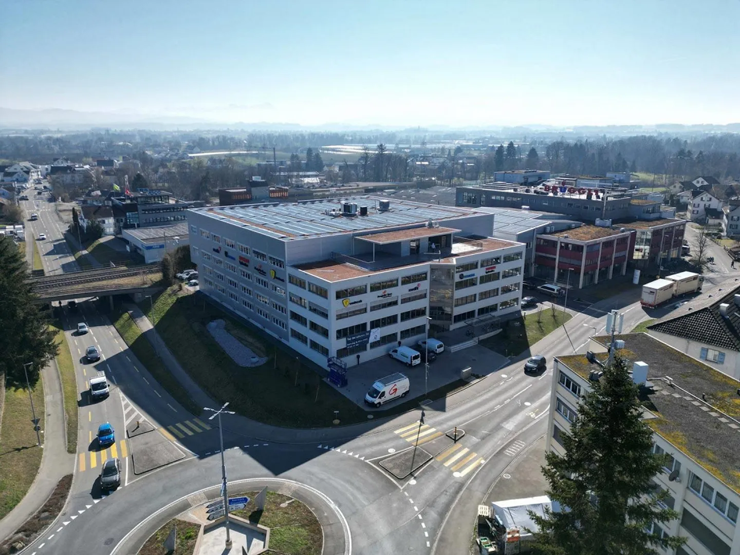 Nuovi uffici e spazi commerciali (200 - 3.400 m2) - Foto 1 di 8