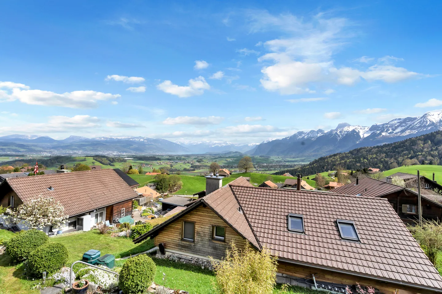 Residential or holiday home with fantastic views - Photo 4 of 12