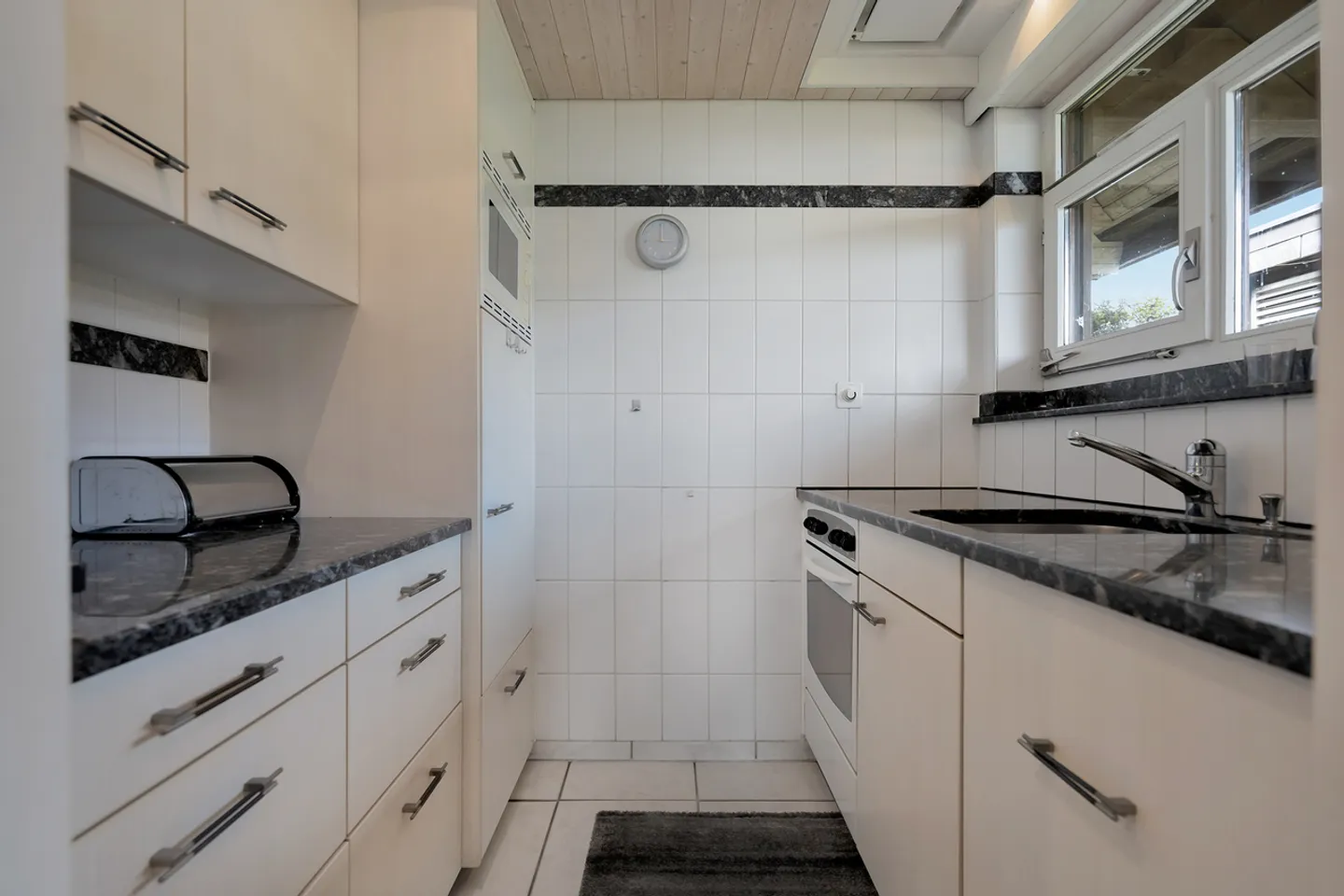 Residential or holiday home with fantastic views - Photo 8 of 12