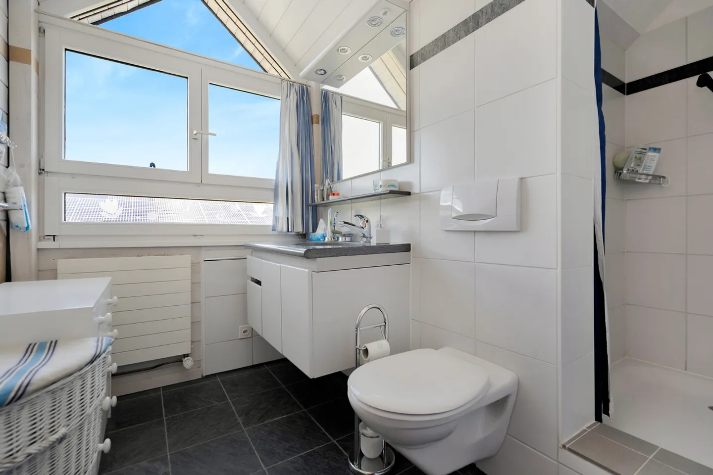 Residential or holiday home with fantastic views - Photo 9 of 12