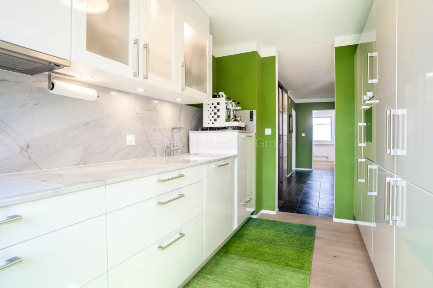 Appartamento elegante di 4,5 stanze con 145 m² di superficie abitabile e ristrutturazione completa di alta qualità - Foto 20 di 26