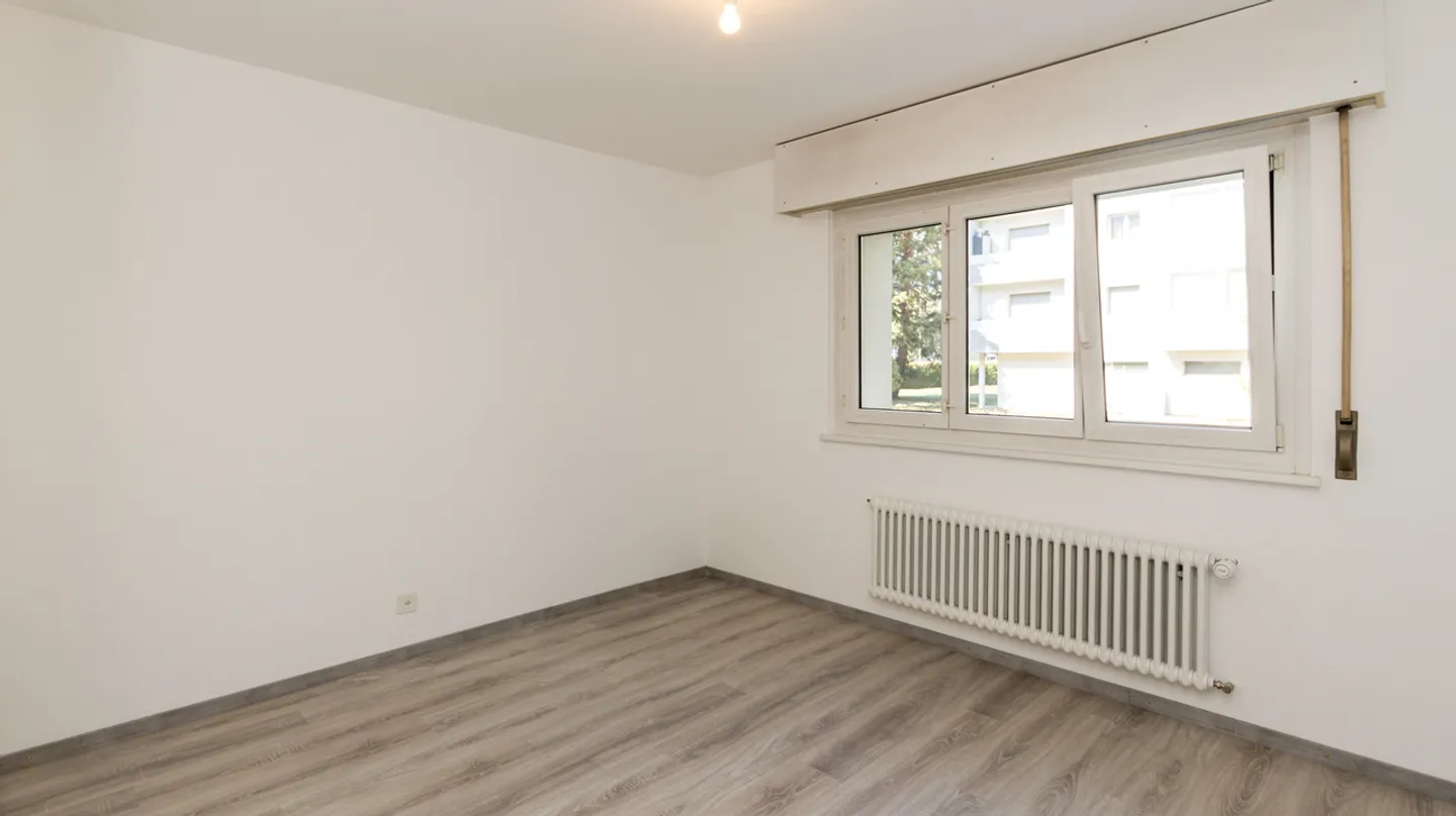 3.5 Room Apartment - Photo 7 of 14