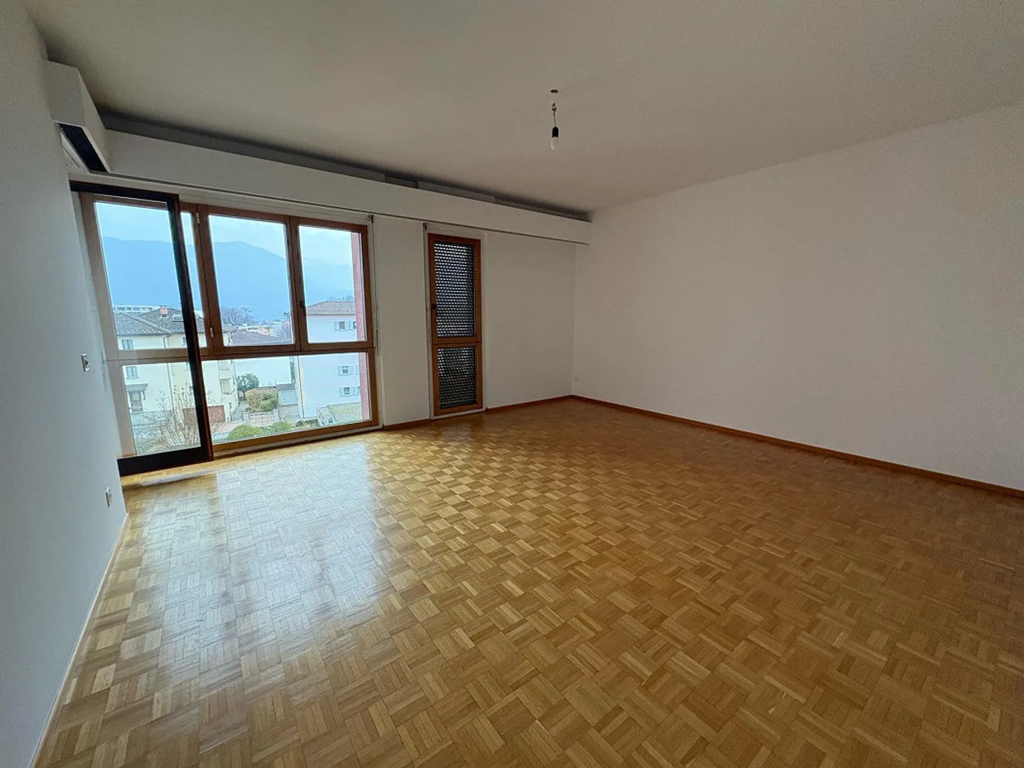 Ampio appartamento 3,5 locali - Foto 1 di 18