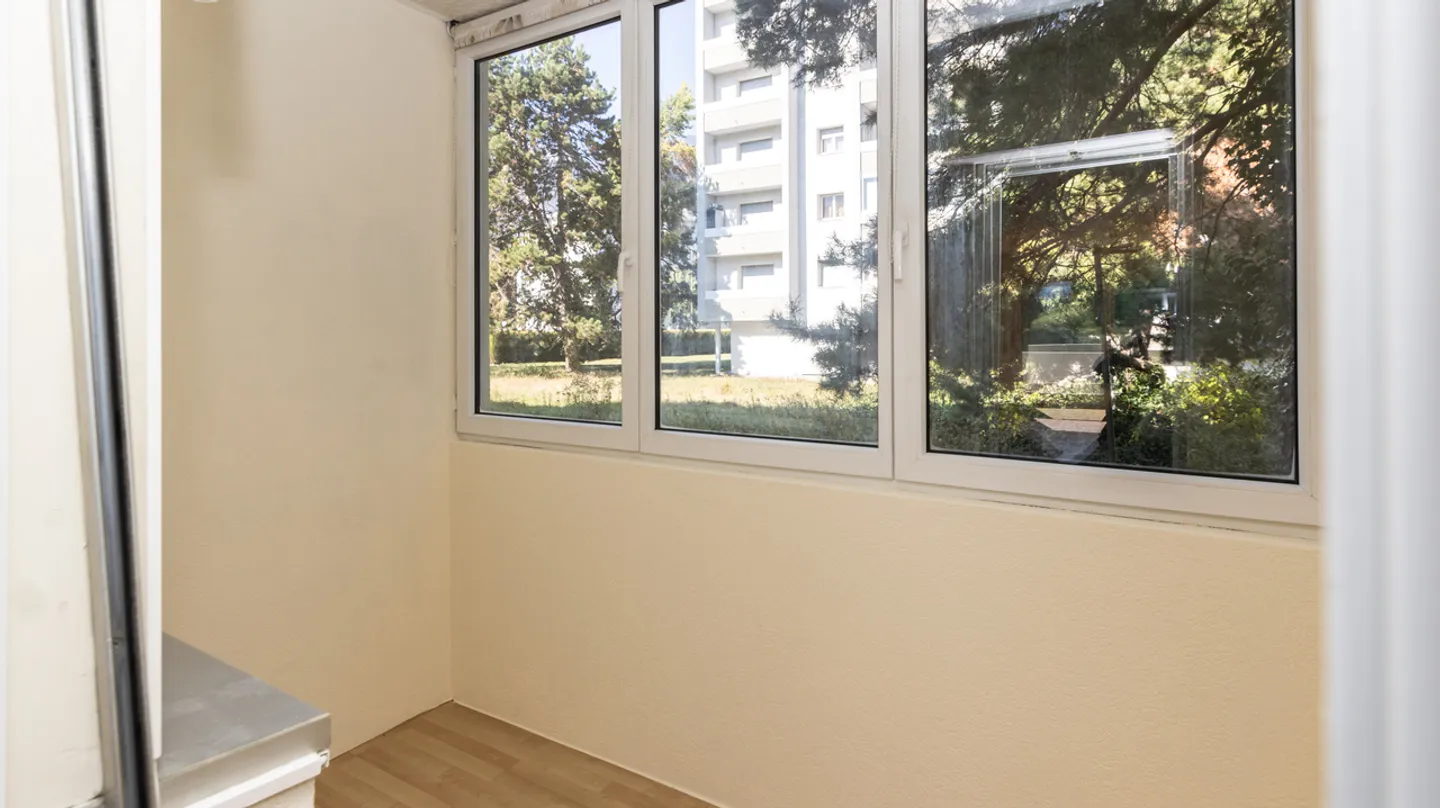 3.5 Room Apartment - Photo 10 of 14
