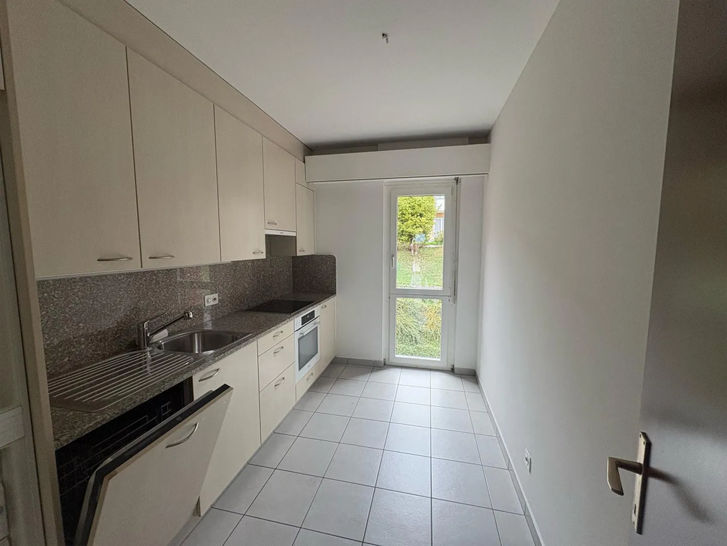 Ampio appartamento 3,5 locali - Foto 5 di 18