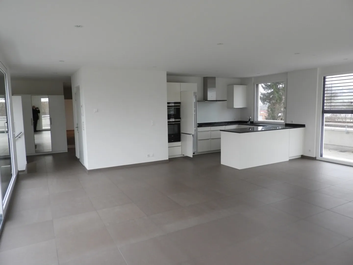 Luxury Attic Apartment - Photo 10 of 25