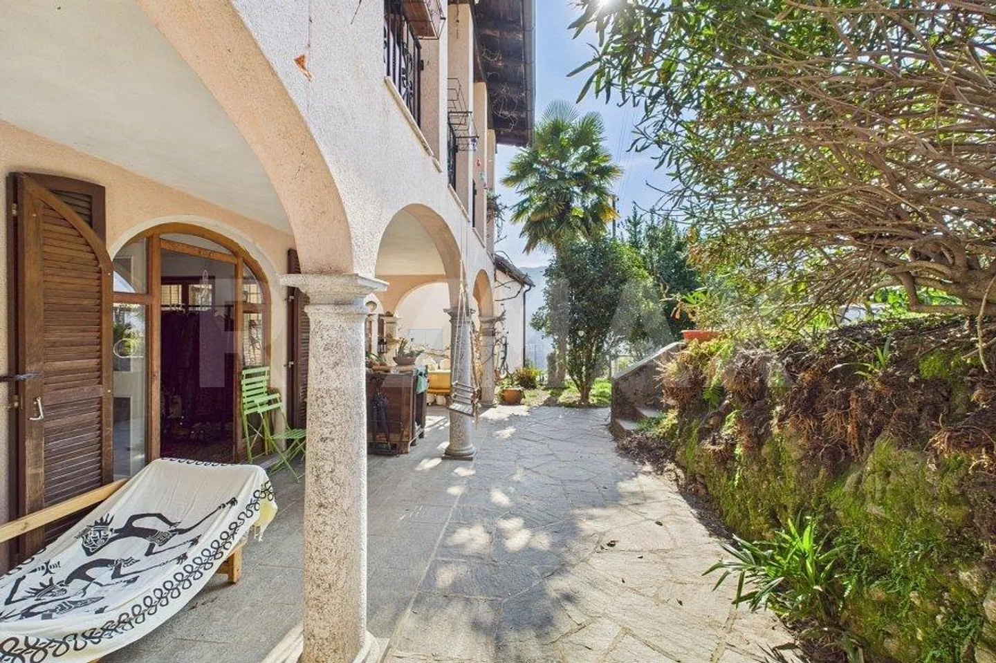 Edificio residenziale in vendita - Foto 4 di 13