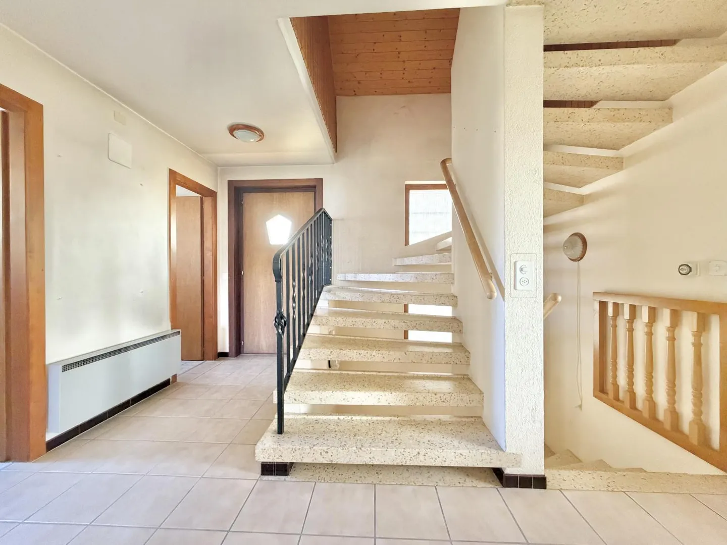 6-Zimmer-Haus - Foto 4 von 9