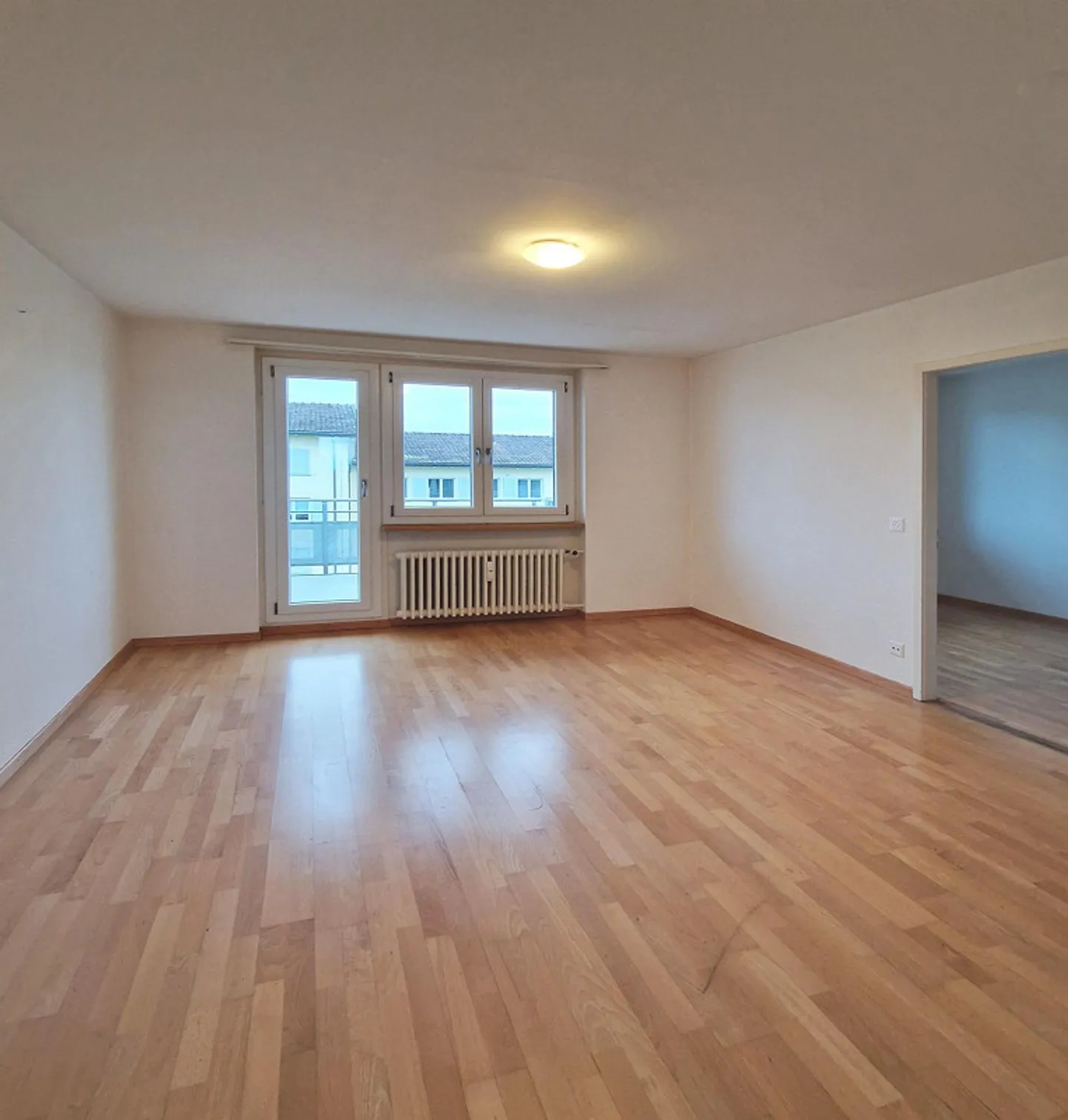 Appartement lumineux 4 pièces à Arbon - Photo 2 sur 9