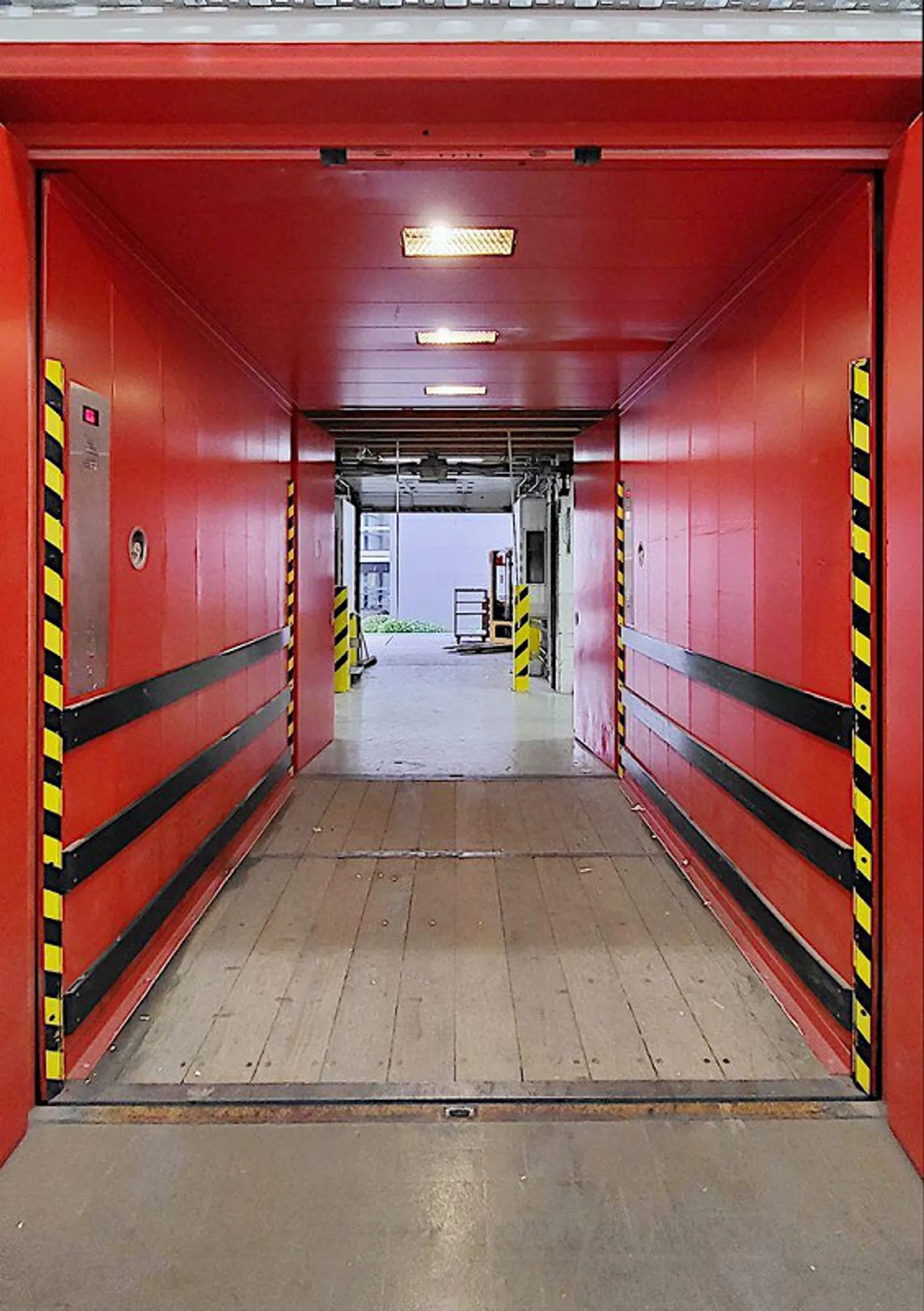 Hohes Lager in Zofingen - Foto 4 von 6