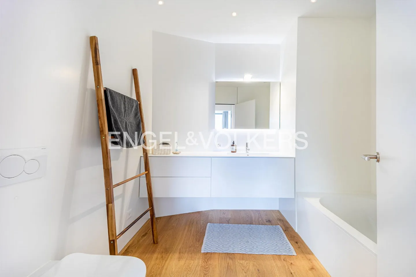 Exklusive Zweitwohnung an zentraler Lage mit traumhaftem Seeblick (88) - Foto 9 von 12