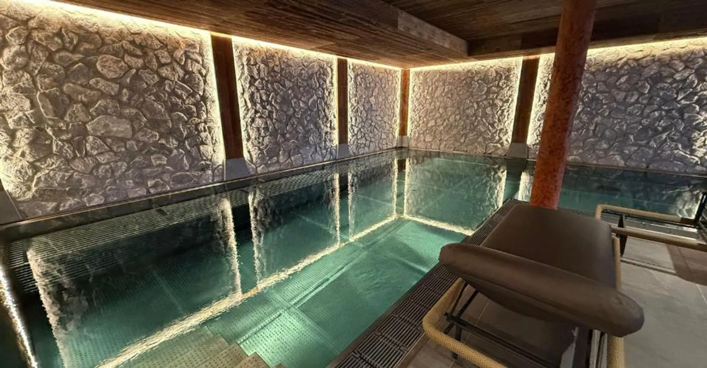 Penthouse with panoramic view in hotel residence - Photo 7 of 12