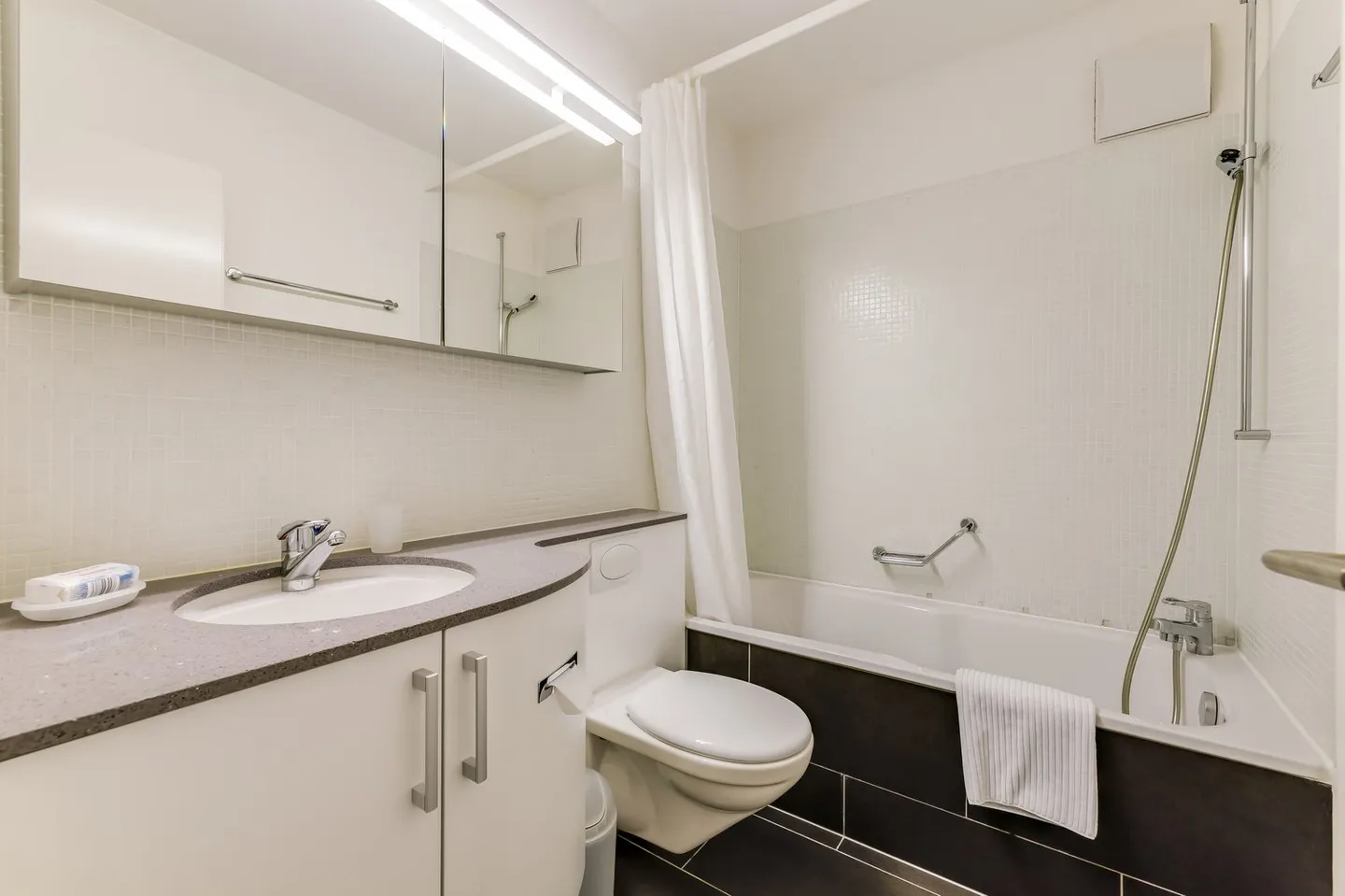 Appartement lumineux avec deux chambres près de la vieille ville historique - Photo 10 sur 11