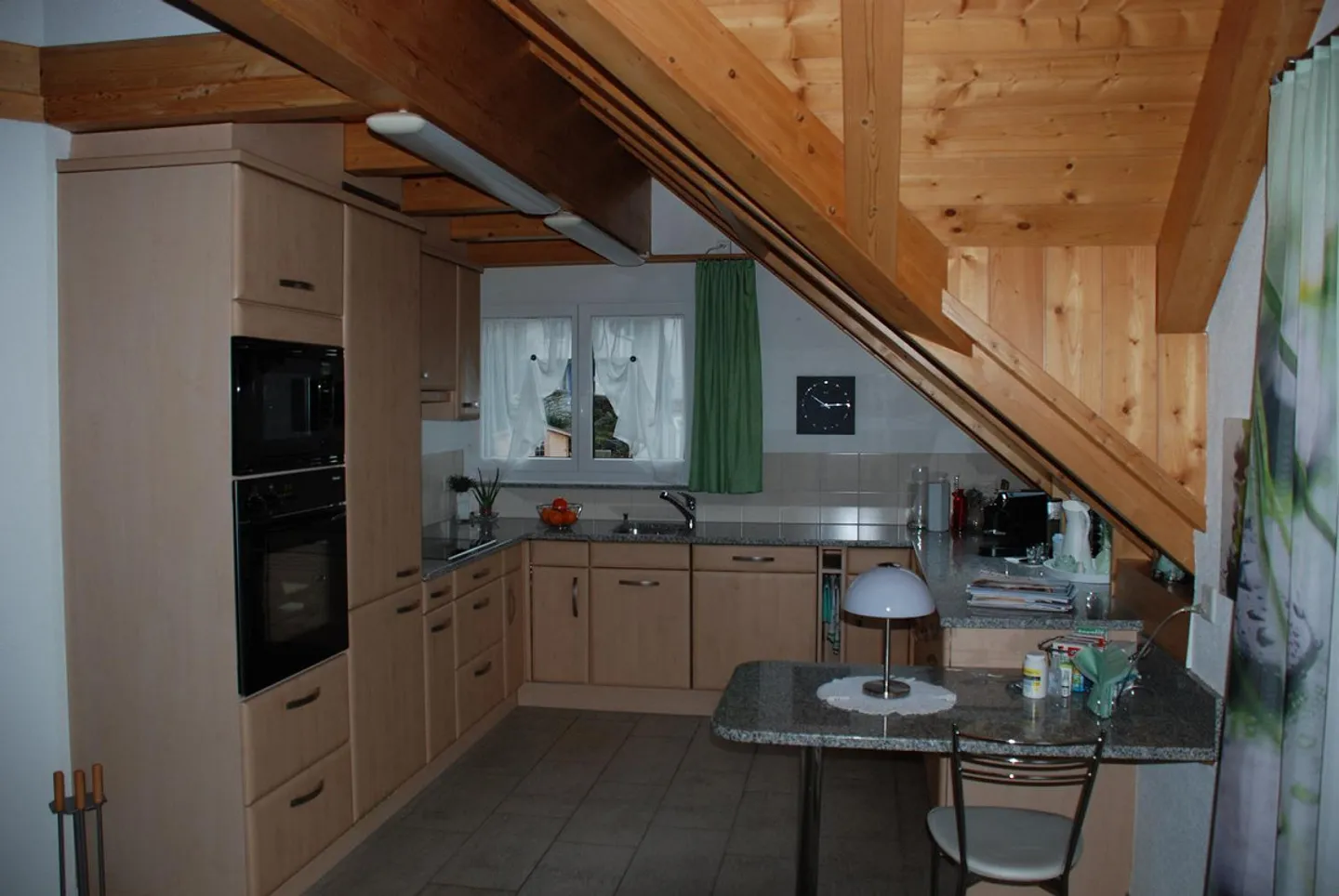 Attic apartment with gallery - Photo 4 of 17