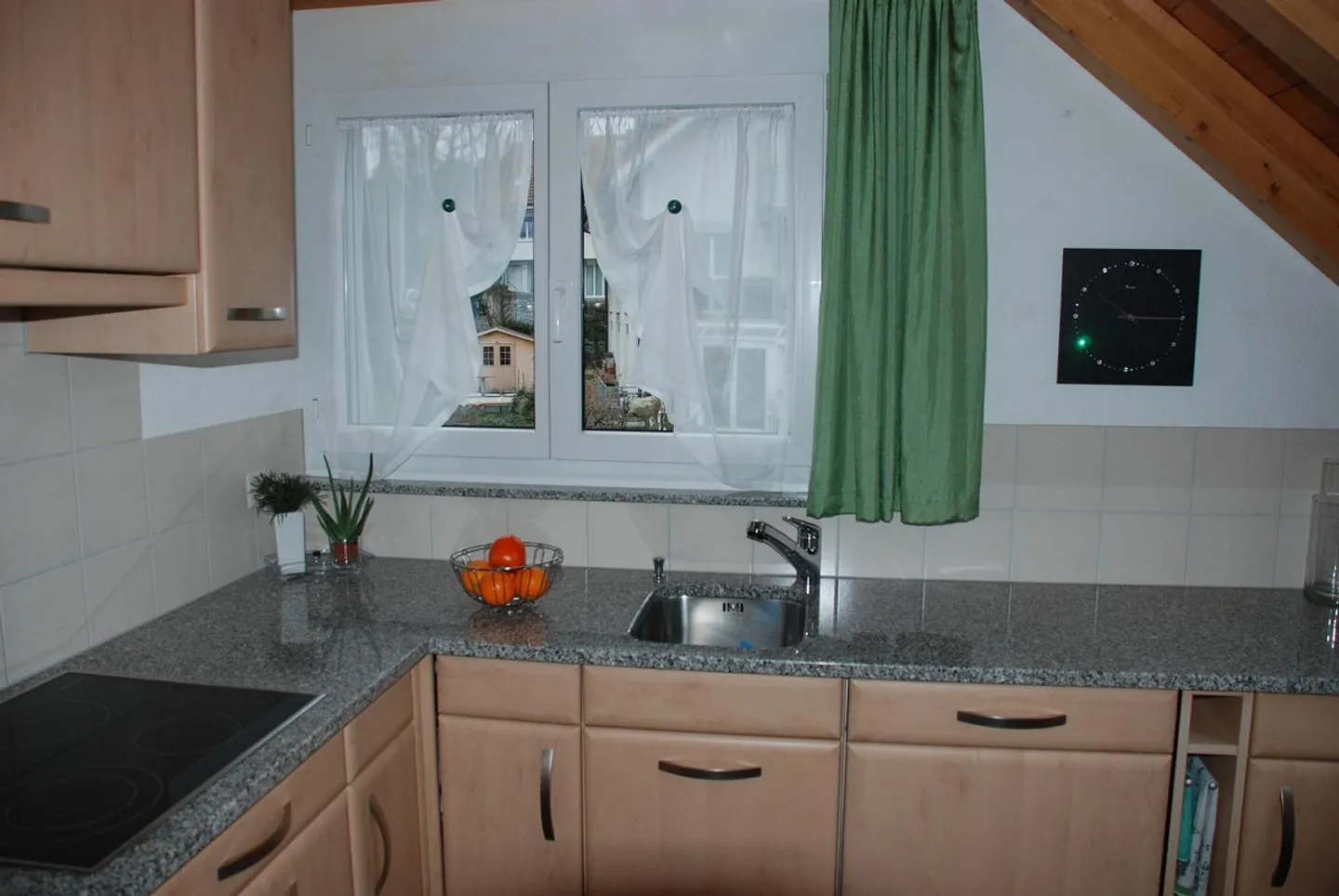 Attic apartment with gallery - Photo 6 of 17
