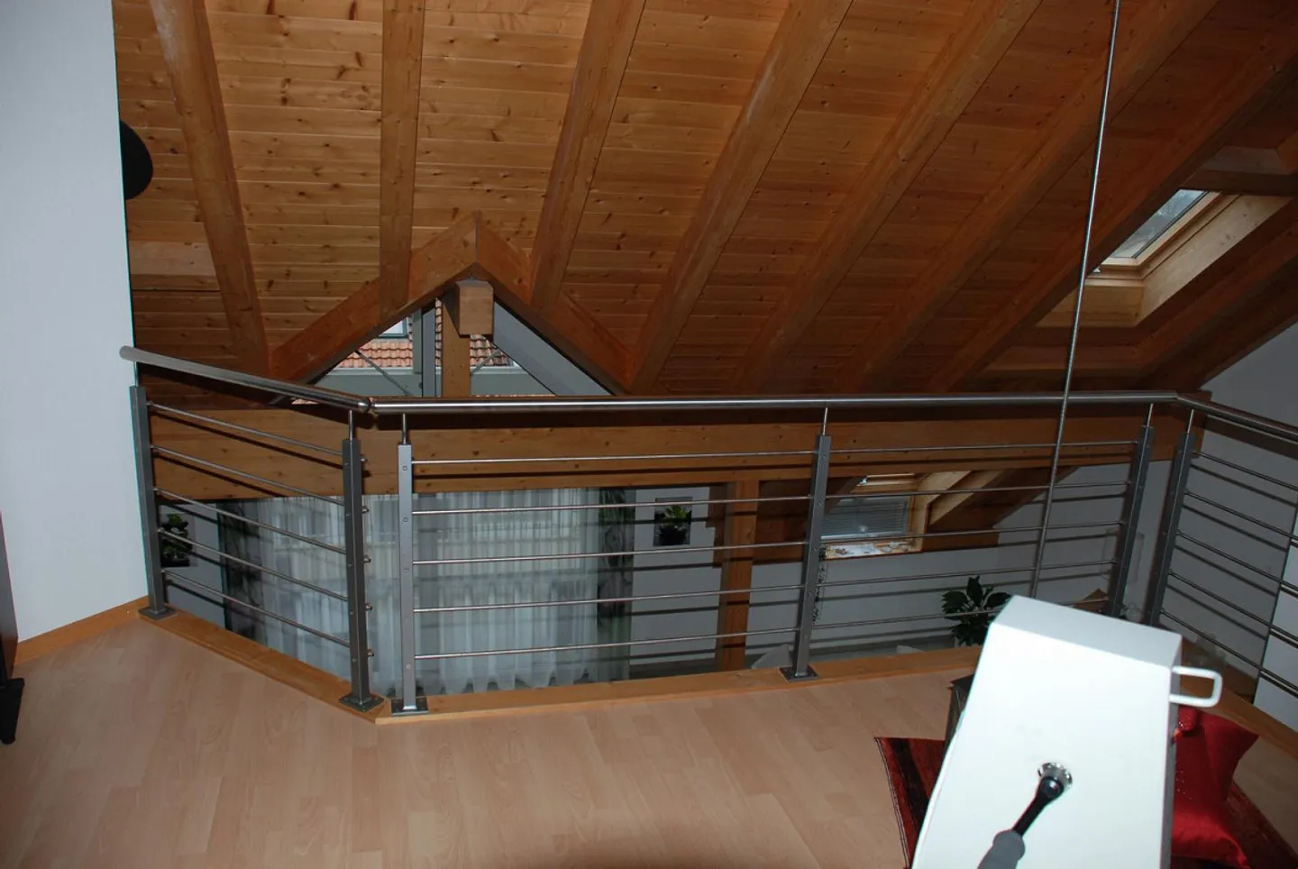 Attic apartment with gallery - Photo 11 of 17