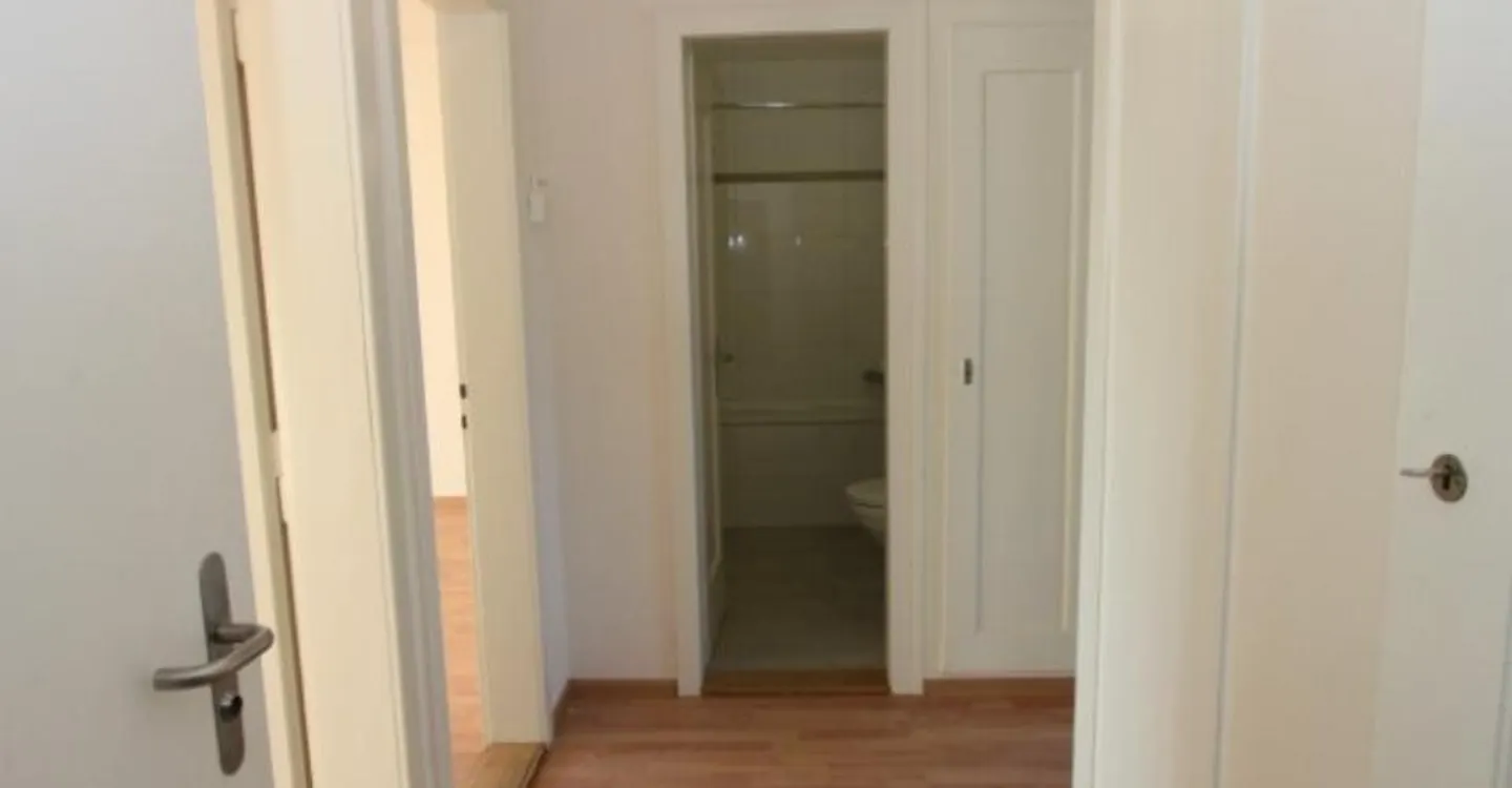 Moderne Wohnung im Lorrainquartier - Foto 3 von 9