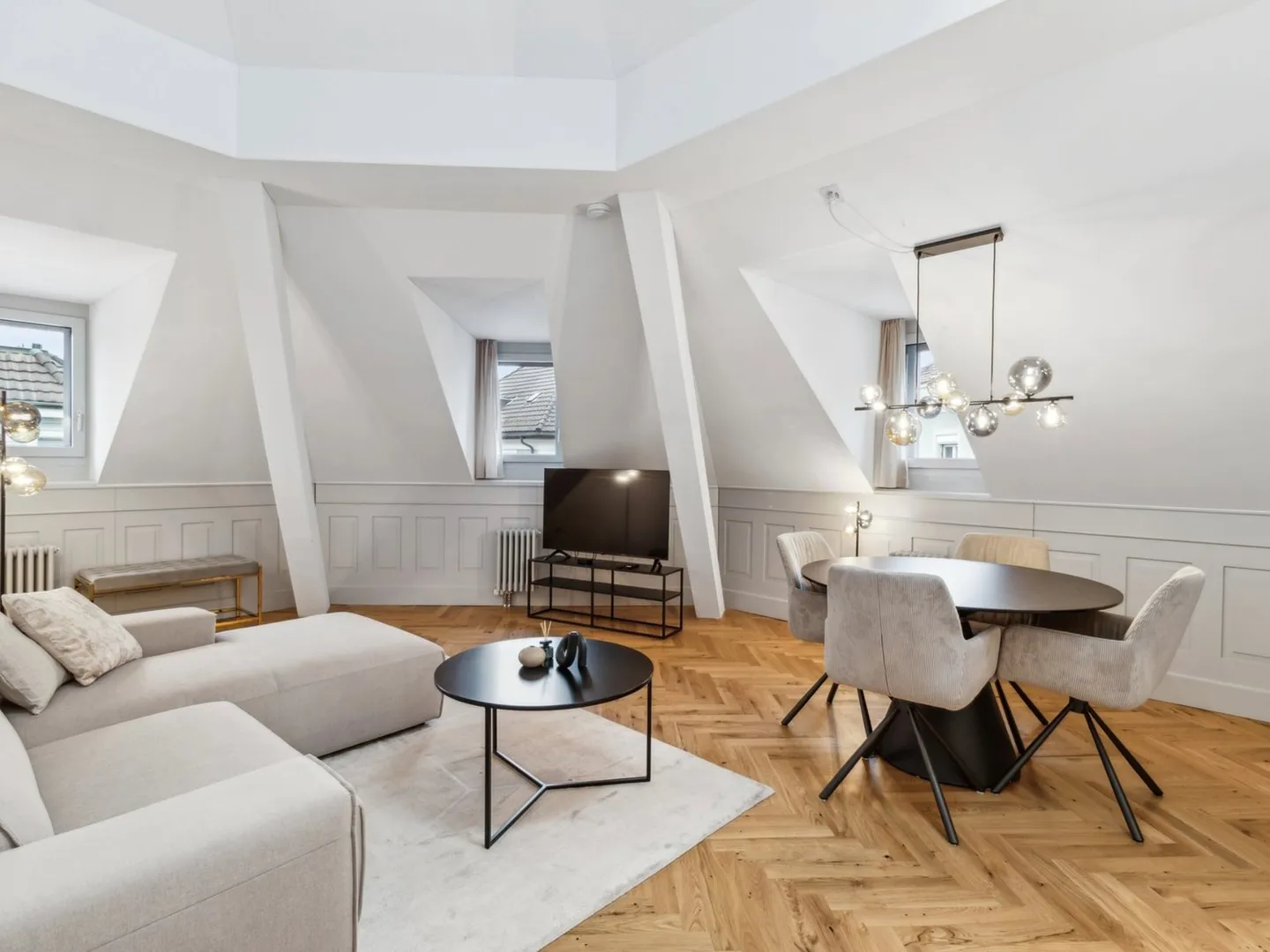 Stilvolles Apartment im Pariser Stil - Foto 4 von 11