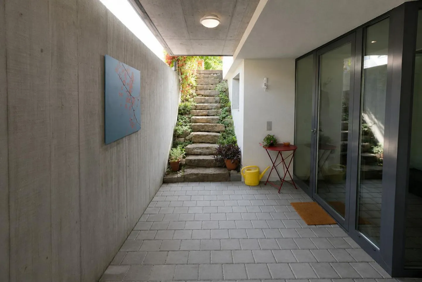 L'architecture moderne rencontre un mode de vie familial - Photo 2 sur 8
