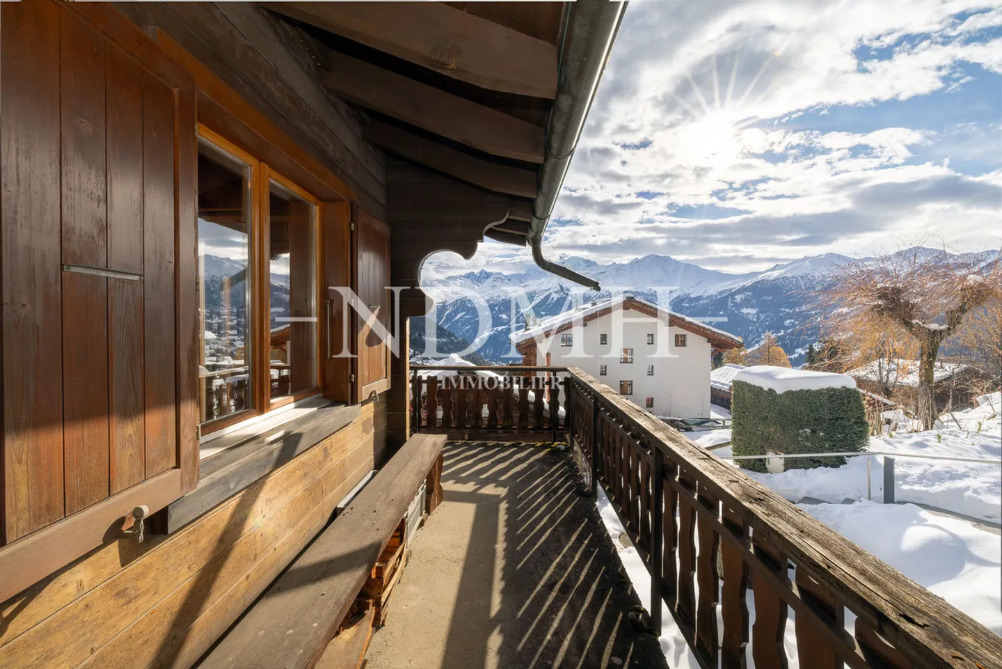 Chalet dei Superlativi con vista mozzafiato in un quartiere privilegiato - Foto 9 di 12