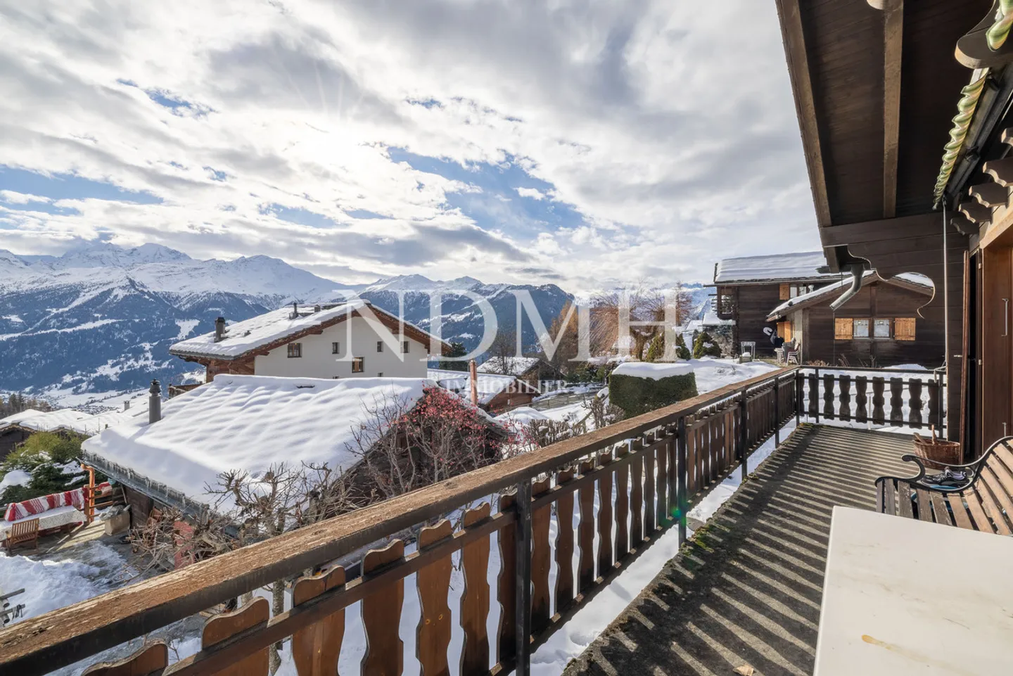 Chalet dei Superlativi con vista mozzafiato in un quartiere privilegiato - Foto 11 di 12