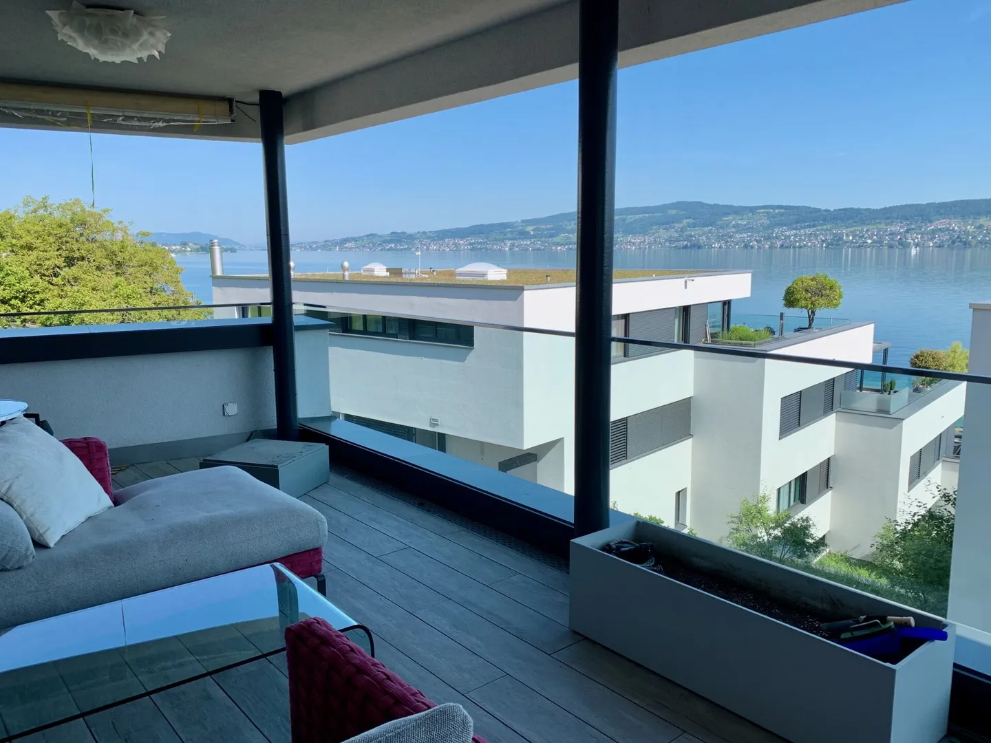 Exklusive 5.5-Zimmer-Wohnung mit Seeblick in Richterswil - Photo 2 sur 11