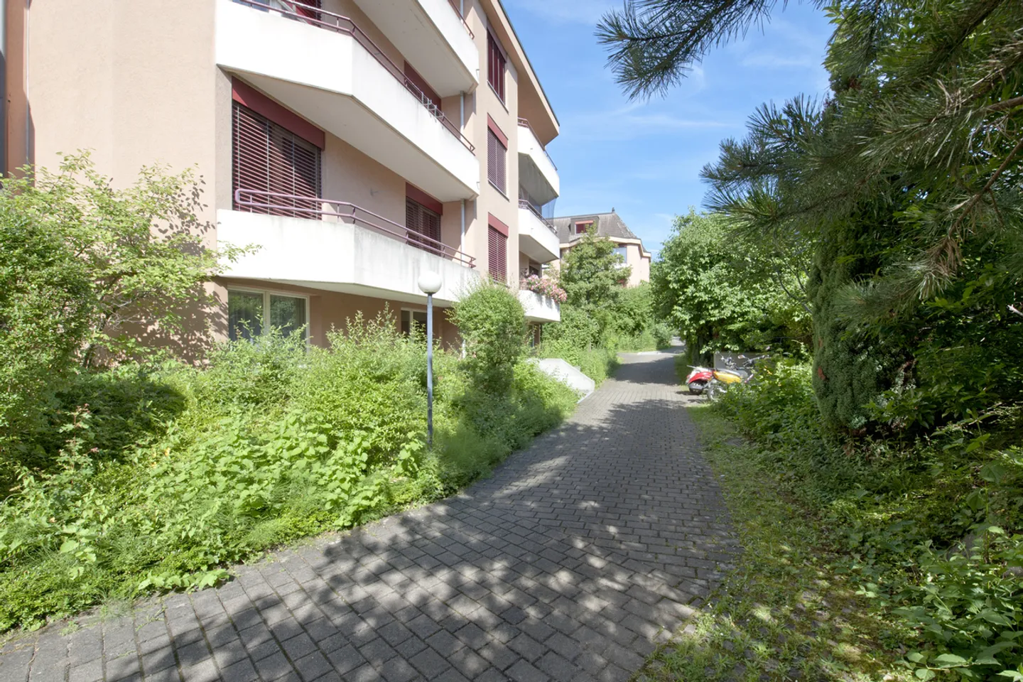 Einstellhallenplatz - Foto 1 von 1