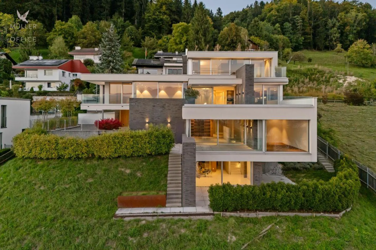 Villa de designer de luxe extraordinaire avec vue imprenable sur le Säntis - Photo 3 sur 13