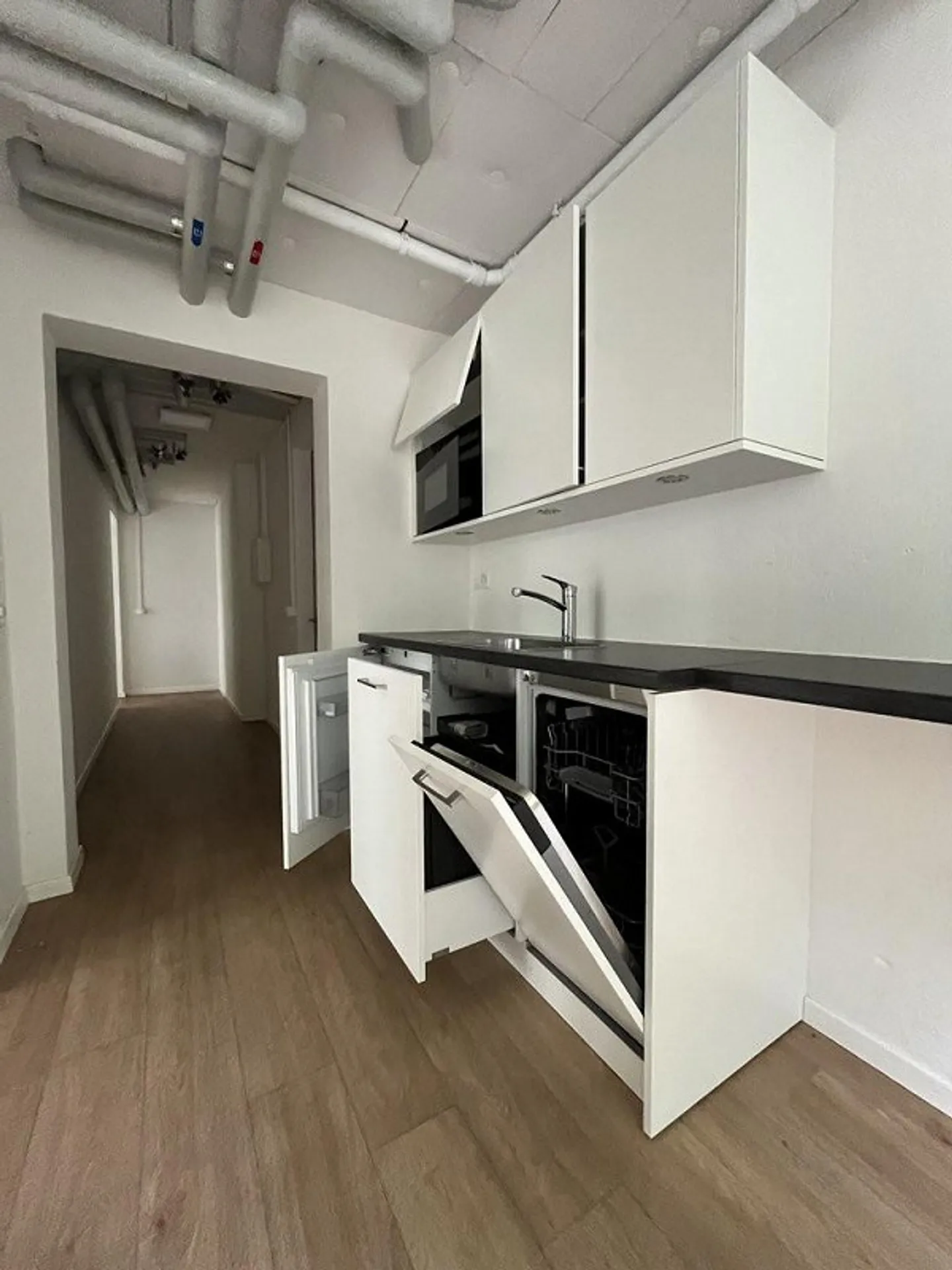 Ufficio accogliente con diverse opportunità - Foto 2 di 5