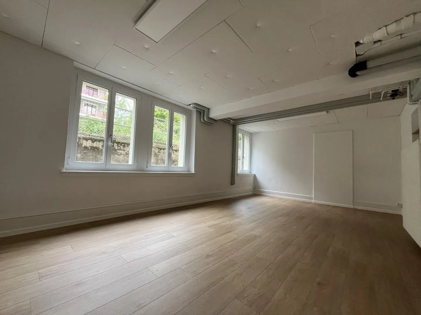 Ufficio accogliente con diverse opportunità - Foto 3 di 5