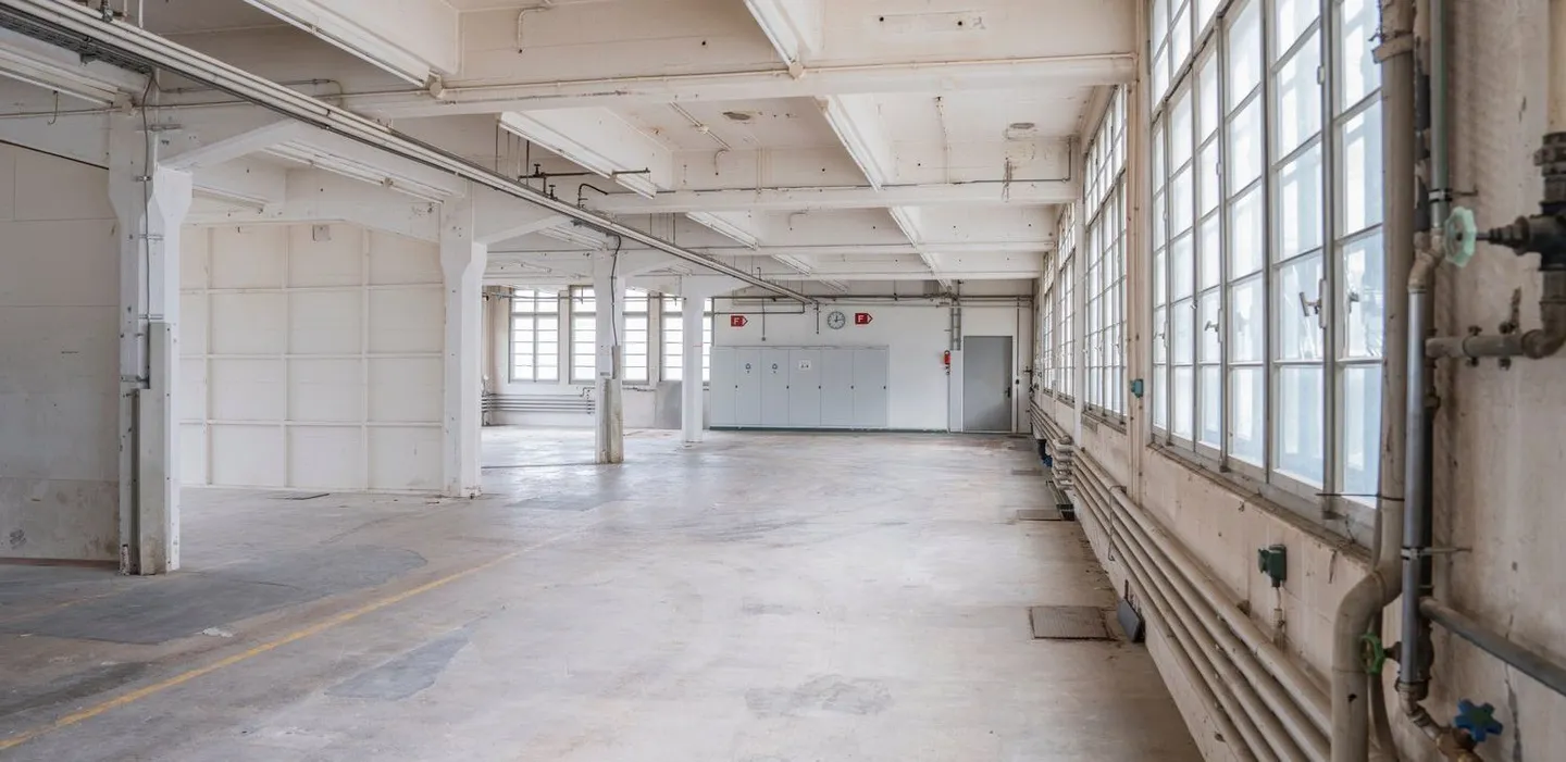 Flexible subdividable spaces for commercial / industrial / workshops / workspaces from 50m2 - Photo 4 of 14