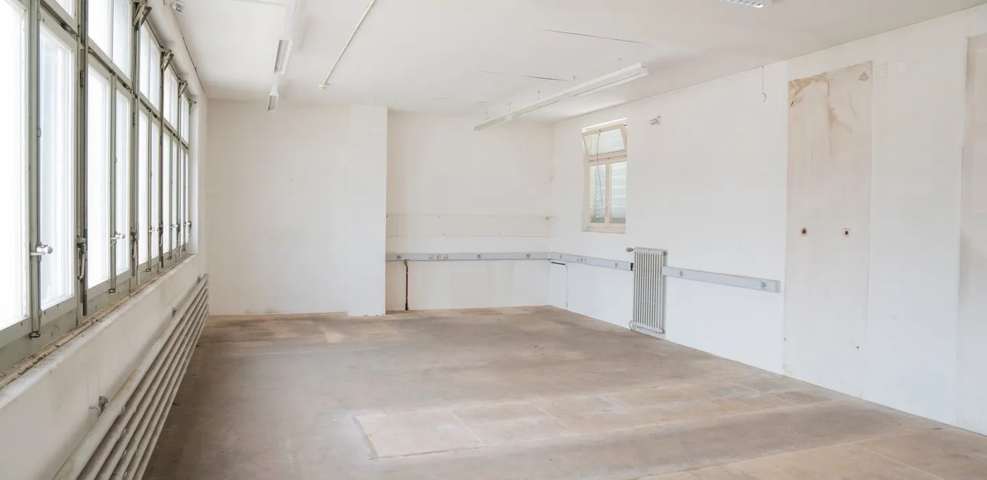 Flexible subdividable spaces for commercial / industrial / workshops / workspaces from 50m2 - Photo 3 of 14