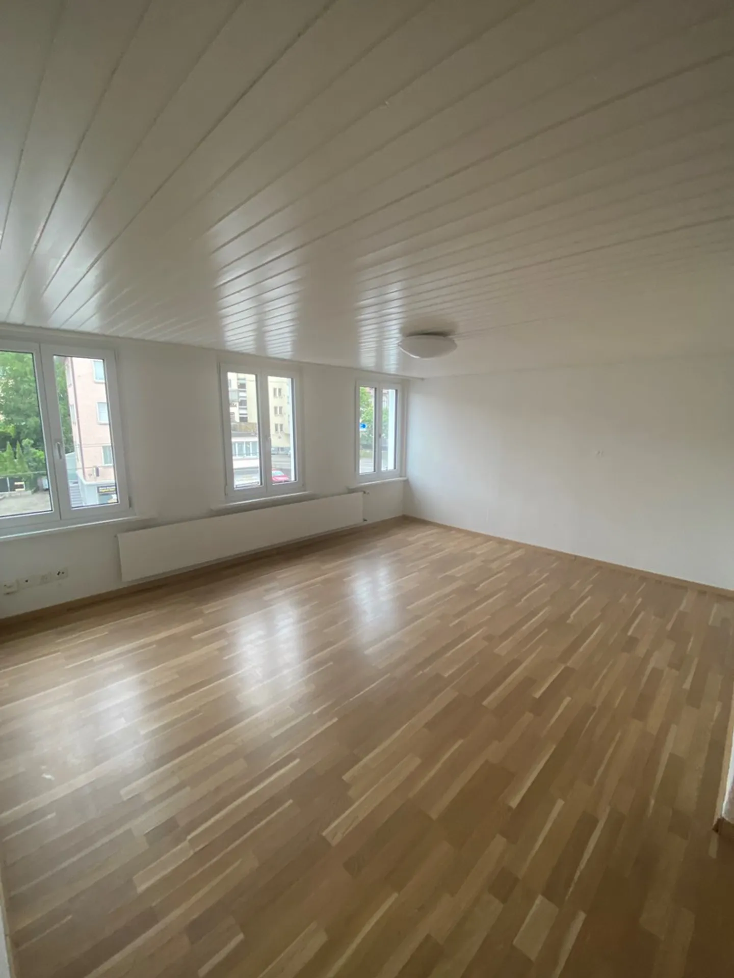 Apartment for rent - Photo 7 of 8