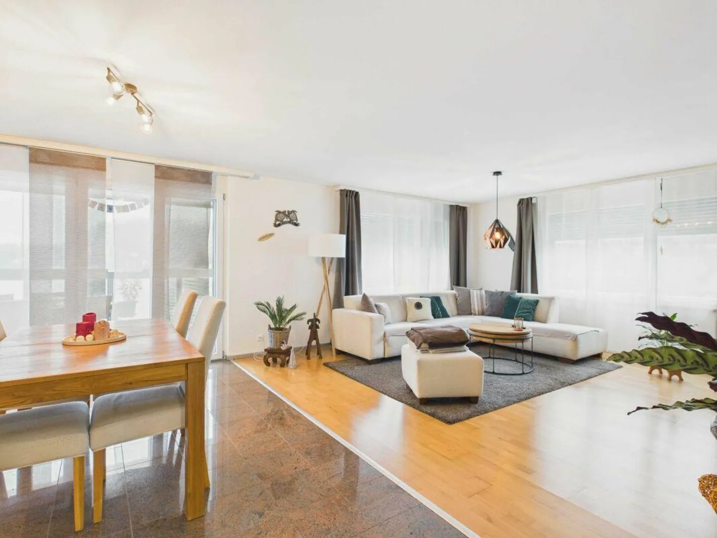 Bien d'investissement : Immeuble collectif avec 18 appartements, 16 garages et ... - Photo 8 sur 18